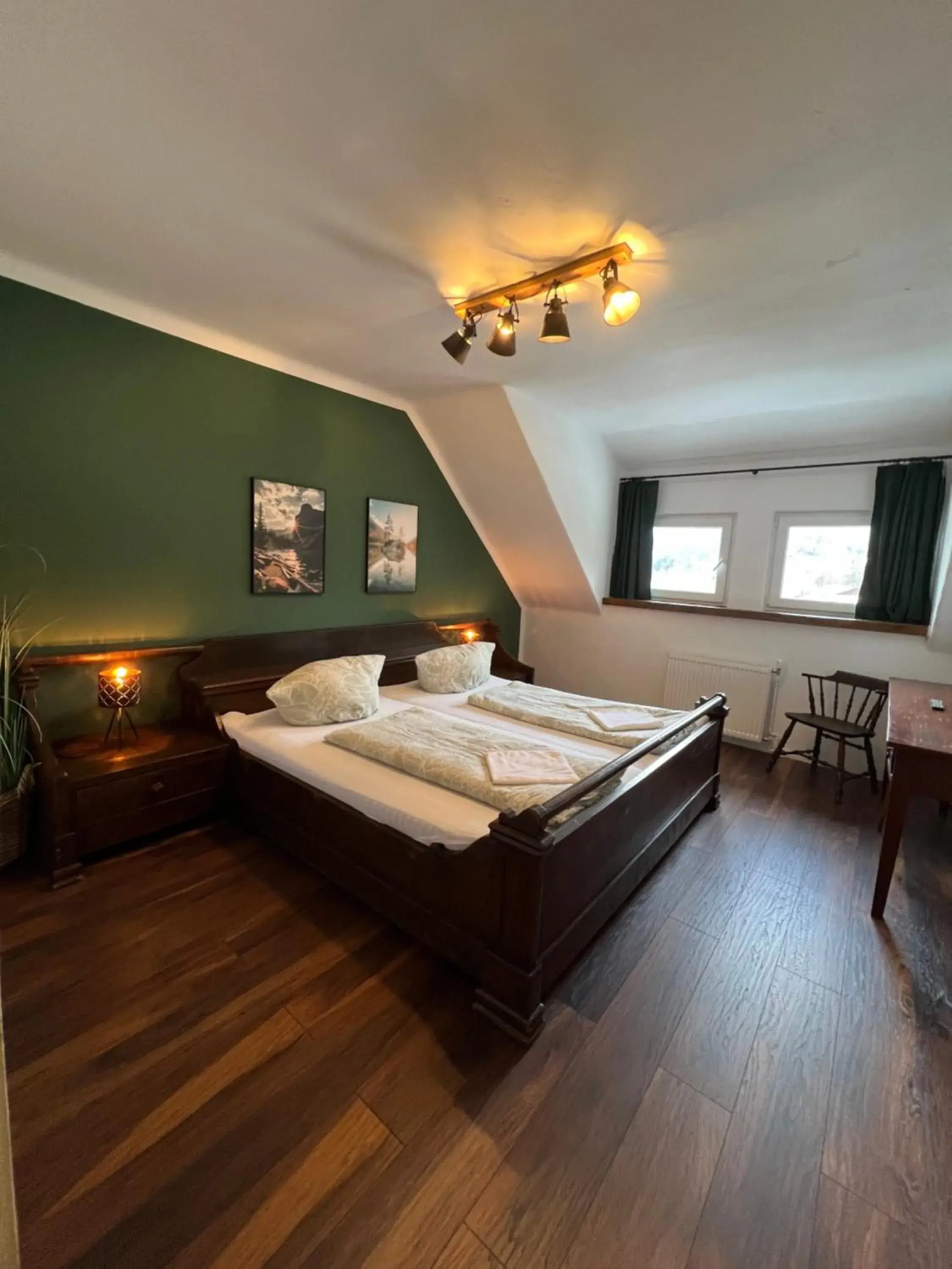 Double Room with Private Bathroom - single occupancy in Bergbude Double Room with Private Bathroom - single occupancy in Bergbude