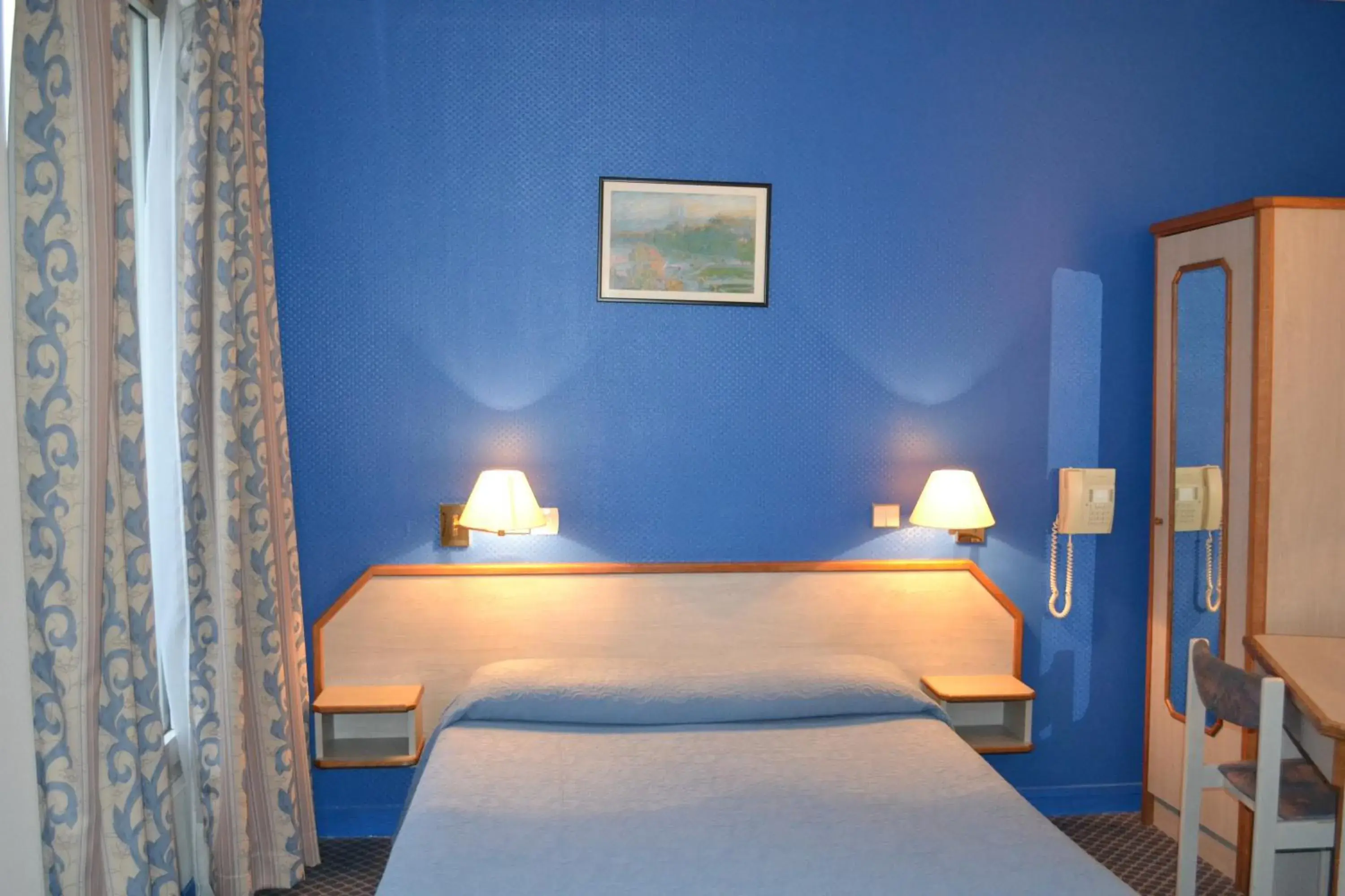 Single Room in Hotel William's Opera Single Room in Hotel William's Opera