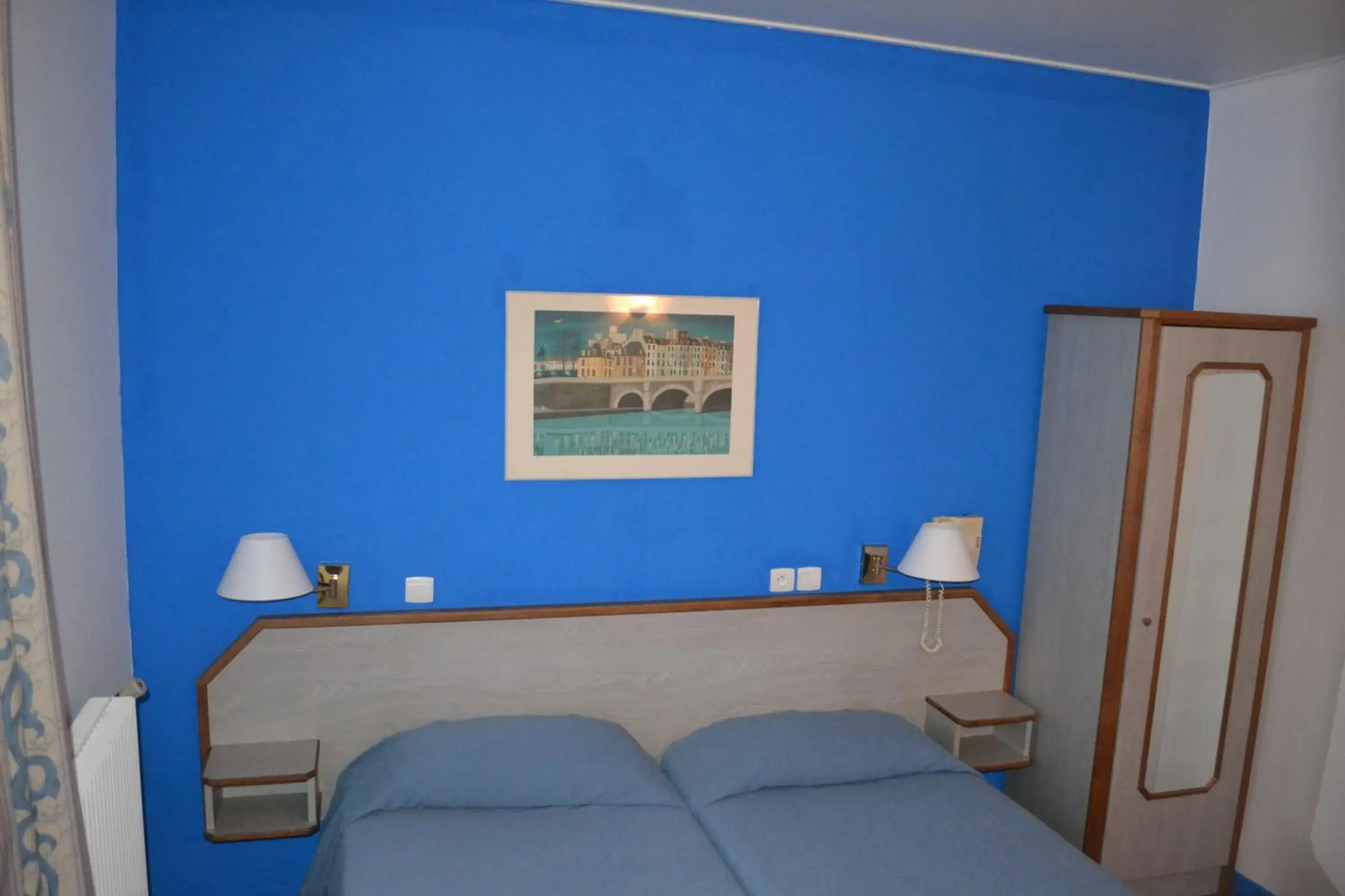 Bed in Hotel William's Opera Bed in Hotel William's Opera