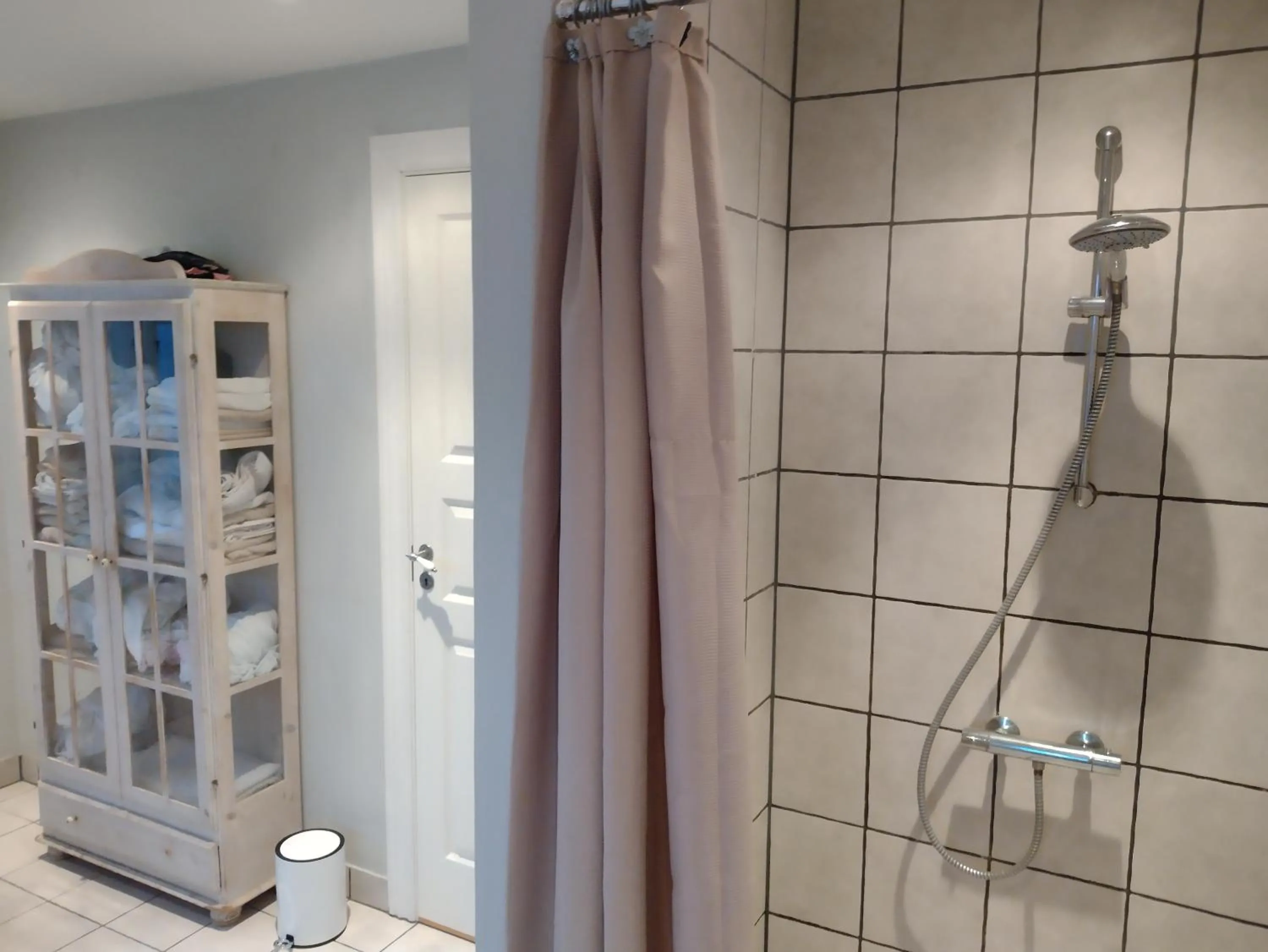 Shower in Den Gamle Apotekergaard