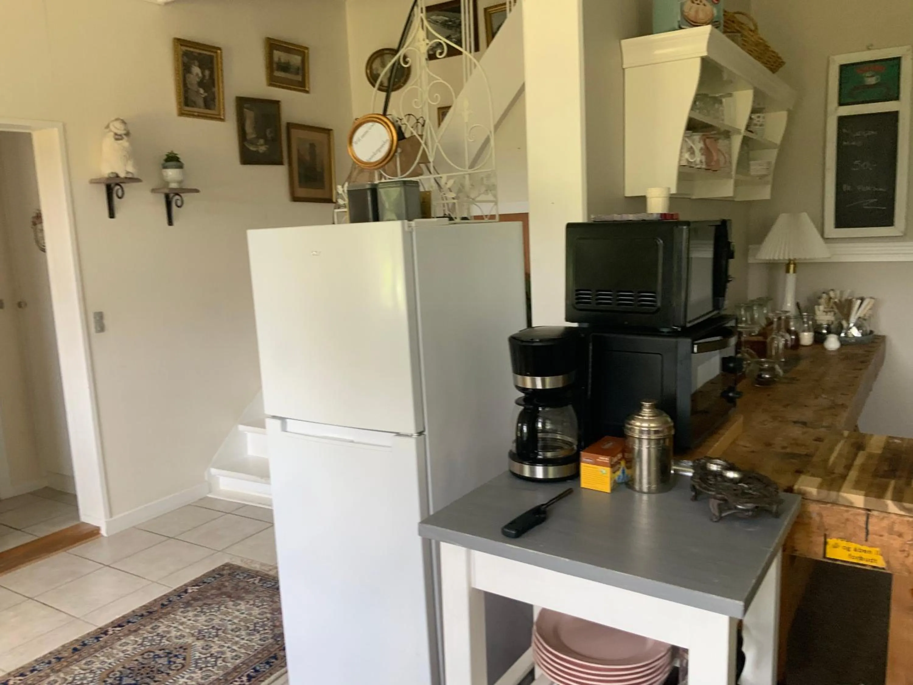 Communal lounge/ TV room in Den Gamle Apotekergaard