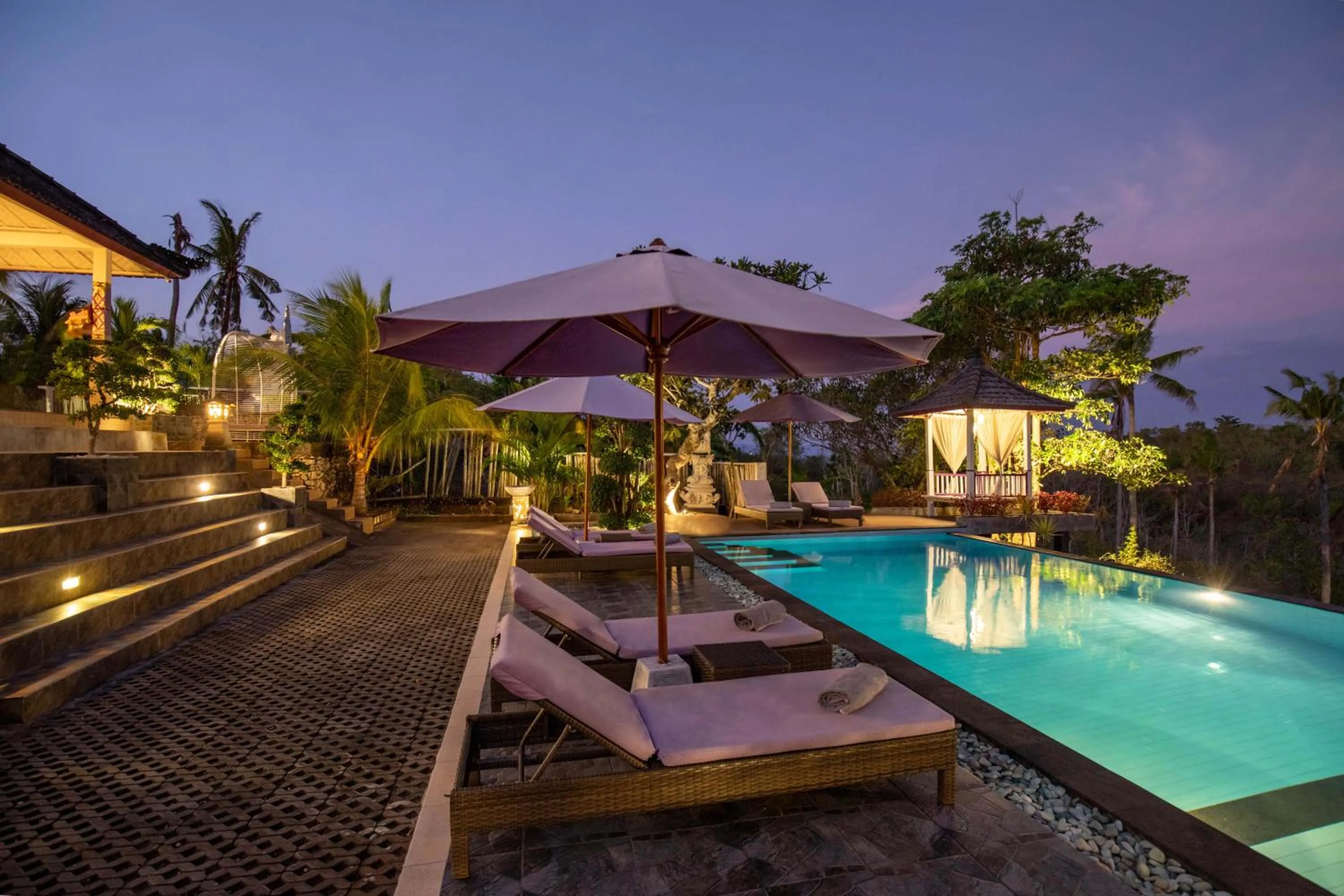 Night in Akusara Jungle Resort And Spa