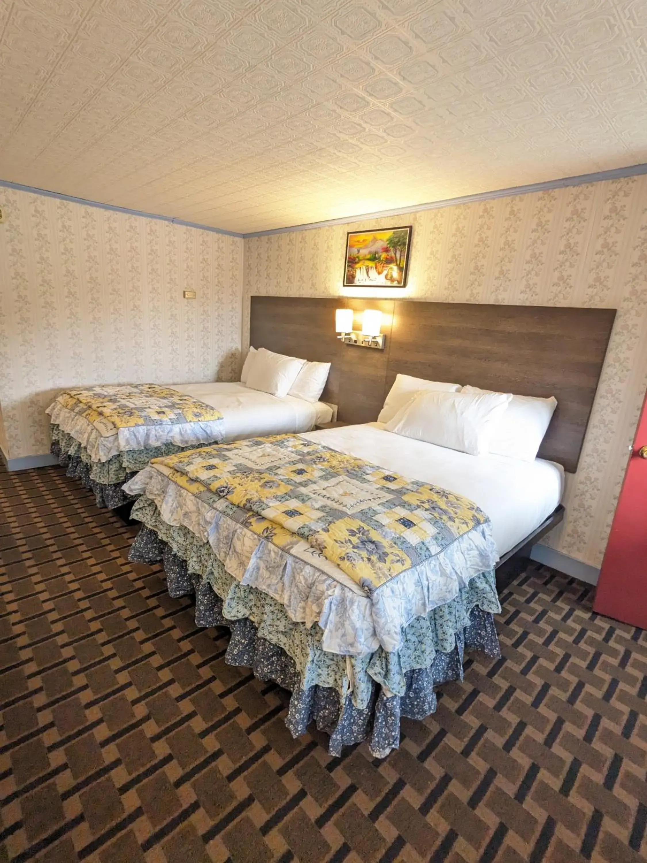 Bed in Bennington Motor Inn Bed in Bennington Motor Inn