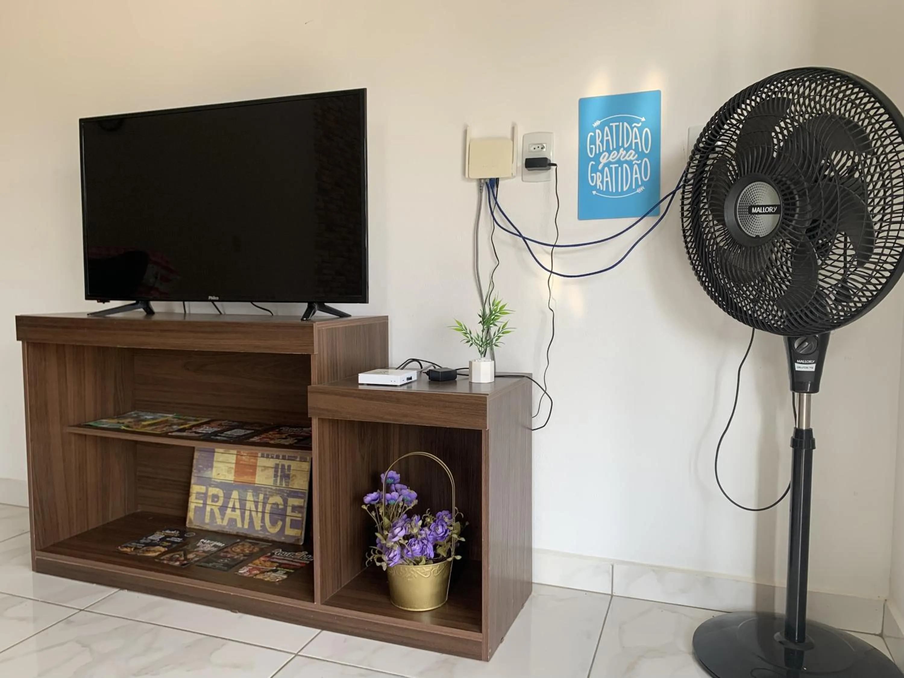 Communal lounge/ TV room in Casa do Lago - Condomínio de Casas para aluguel diário e de Temporada