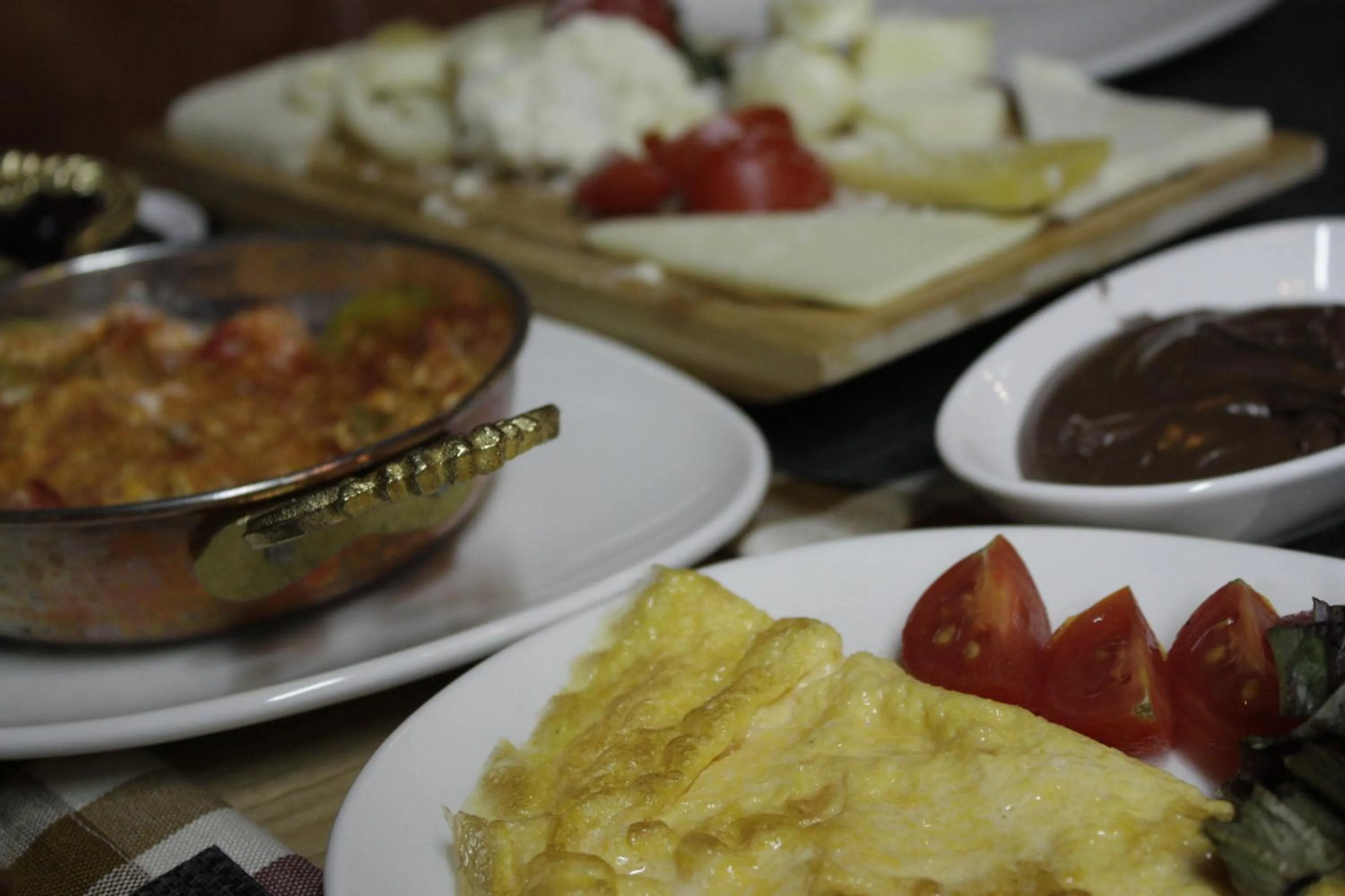 Food and drinks in The Wolf Hotel