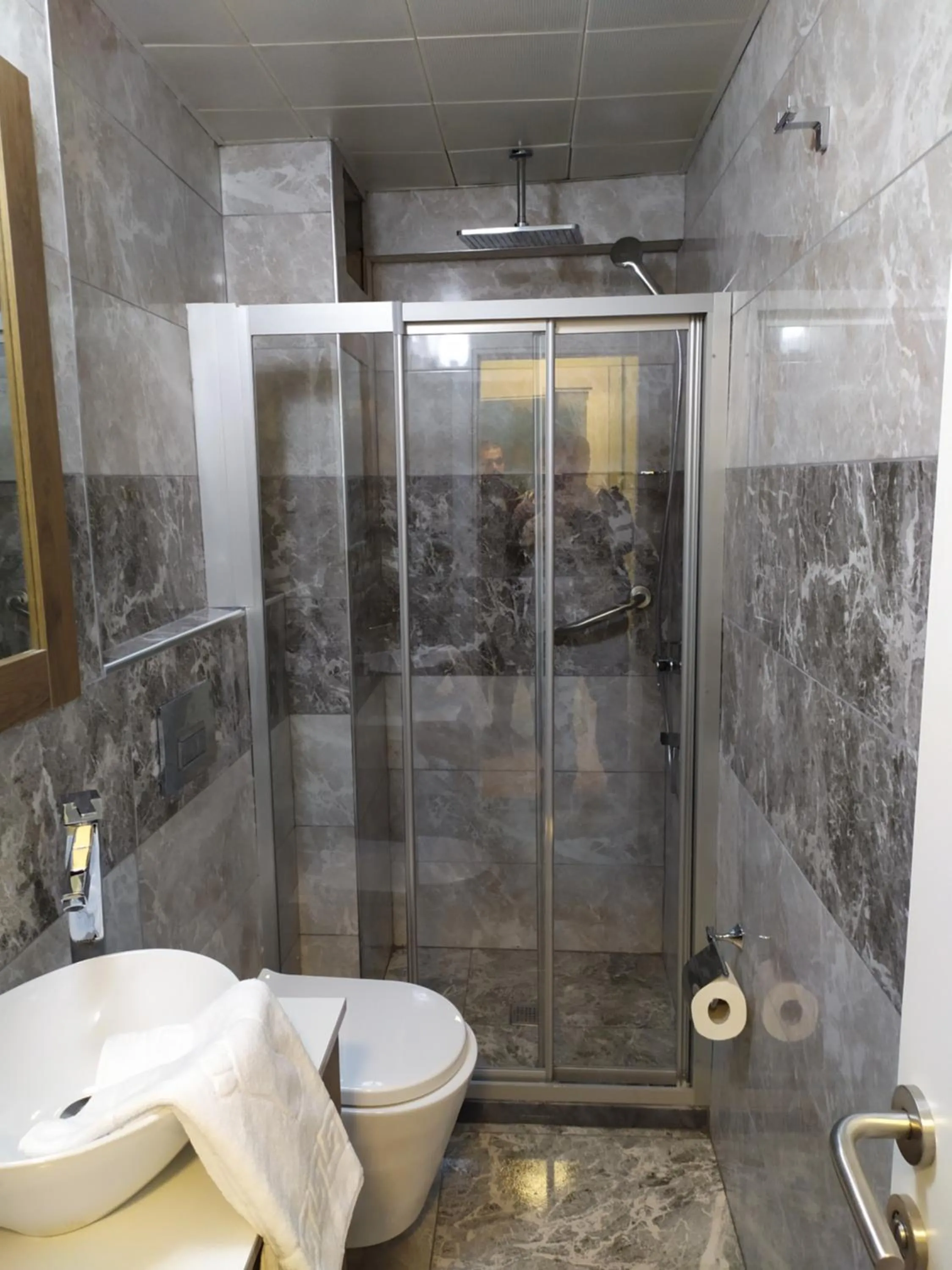 Bathroom in The Wolf Hotel