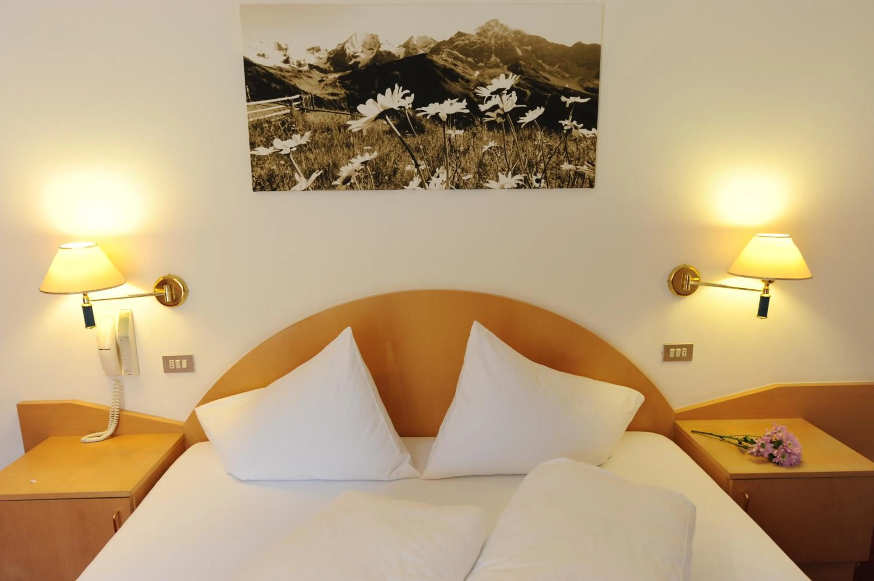 Photo of the whole room, Bed in Gasthof Stern