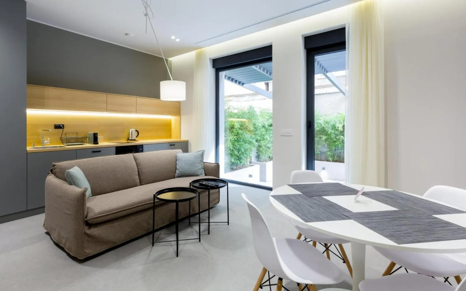 Living room in Teanna Lux Apartments