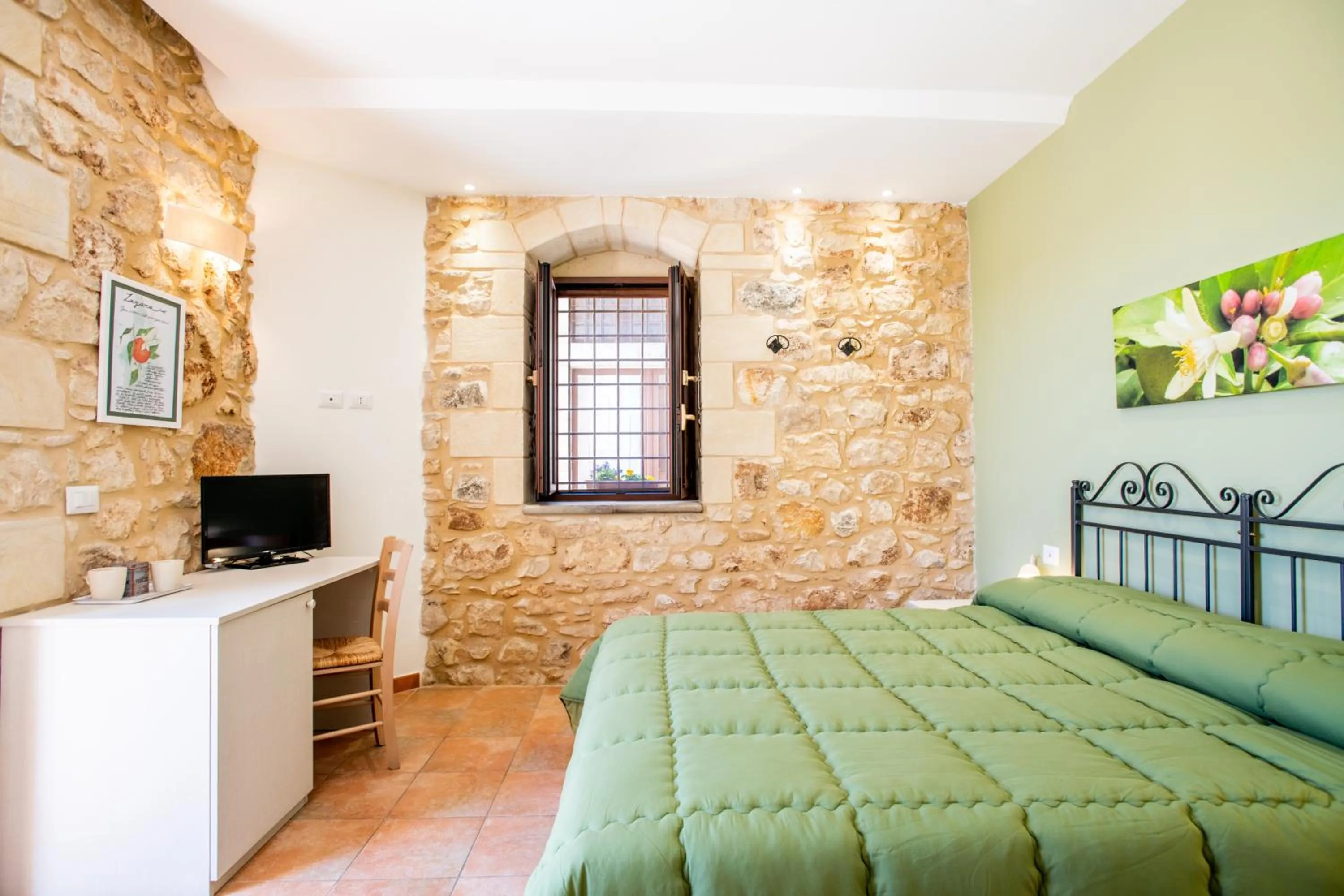 Standard Double or Twin Room in Borgo Monachella