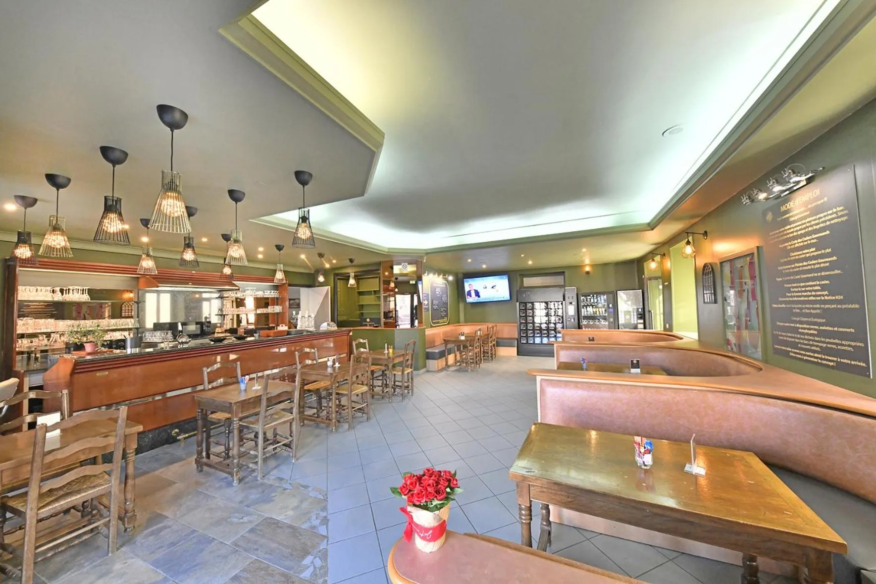Dining area in Les Portes du Cantal