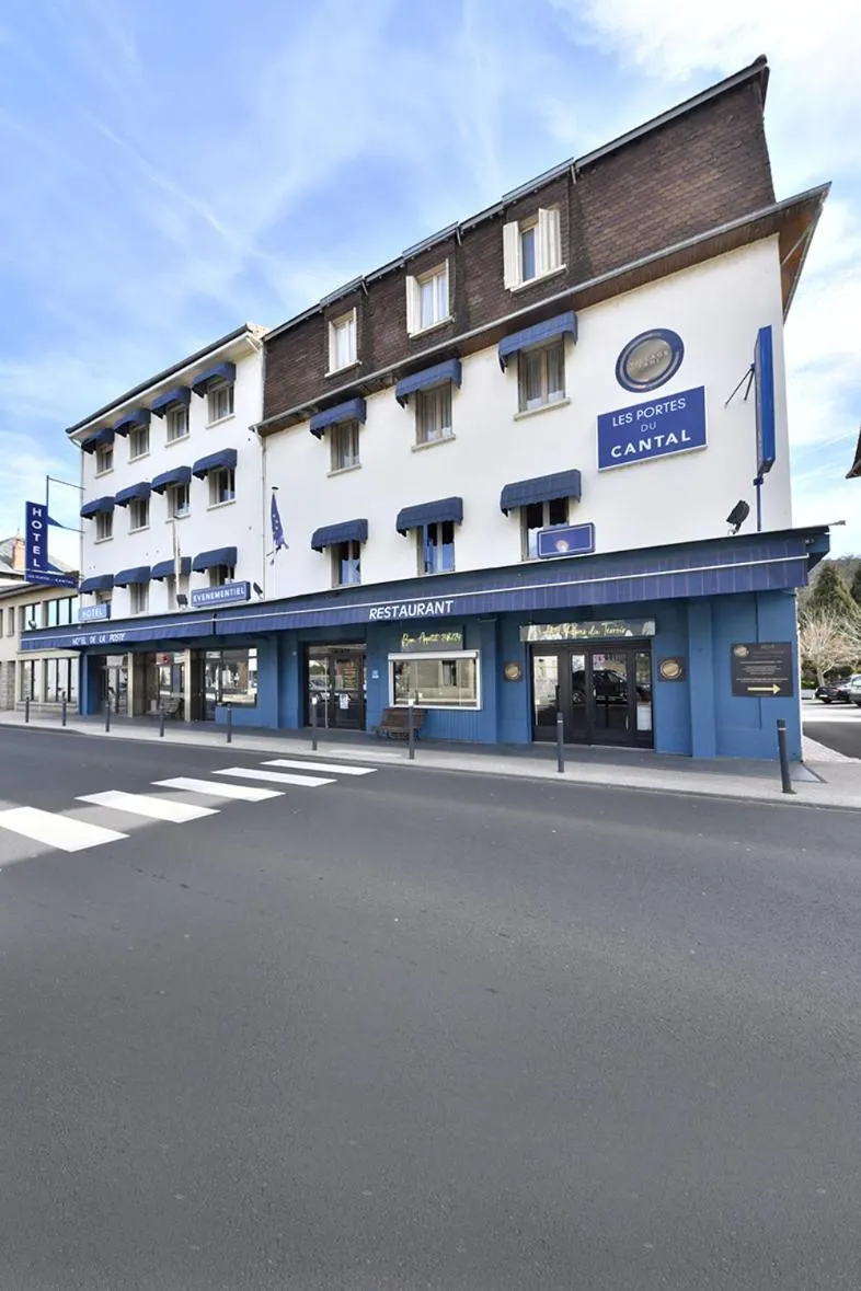 Property building in Les Portes du Cantal