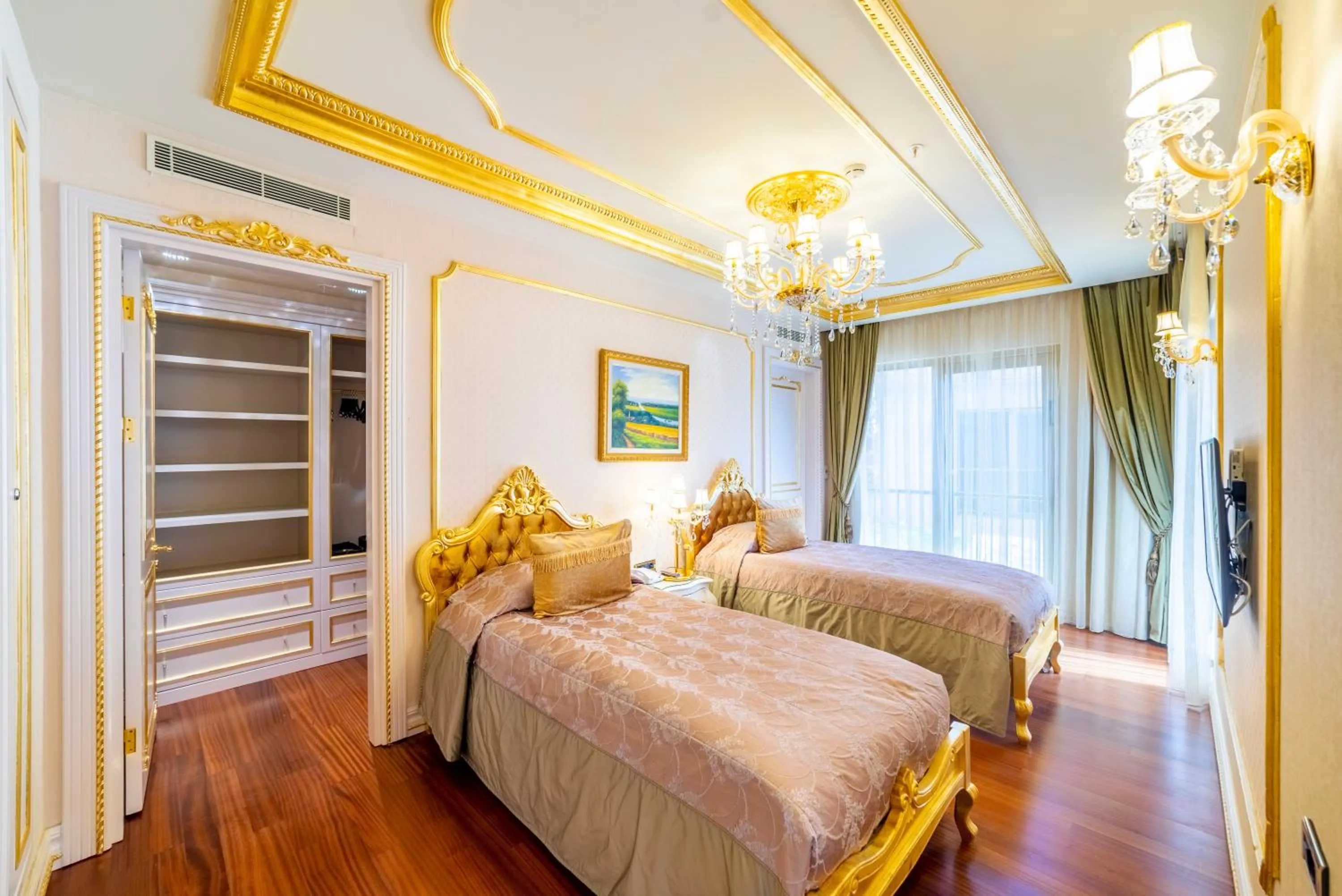 Bed in The Plaza Bodrum