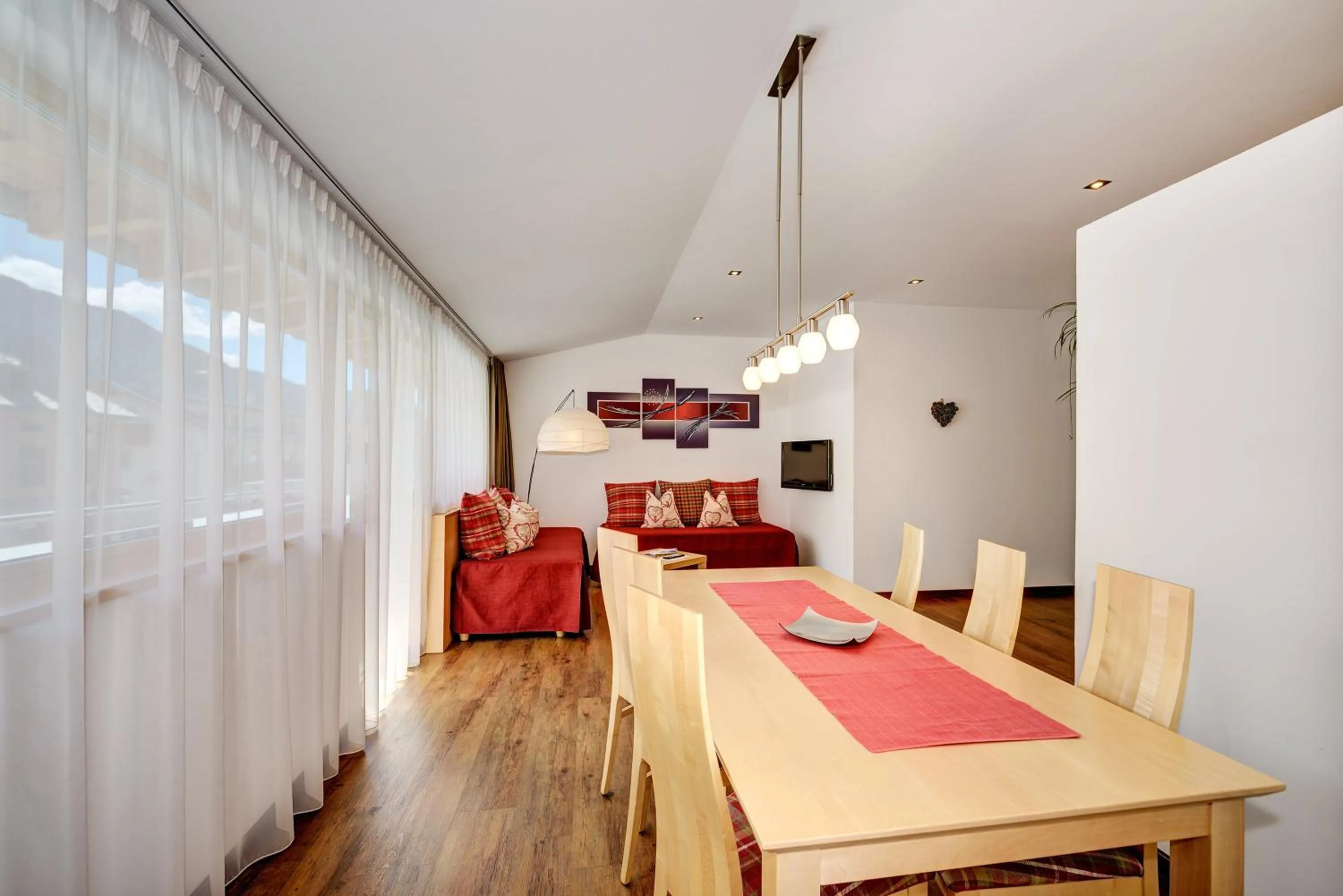 Decorative detail, Bed in Garni Apparthotel St Valentin