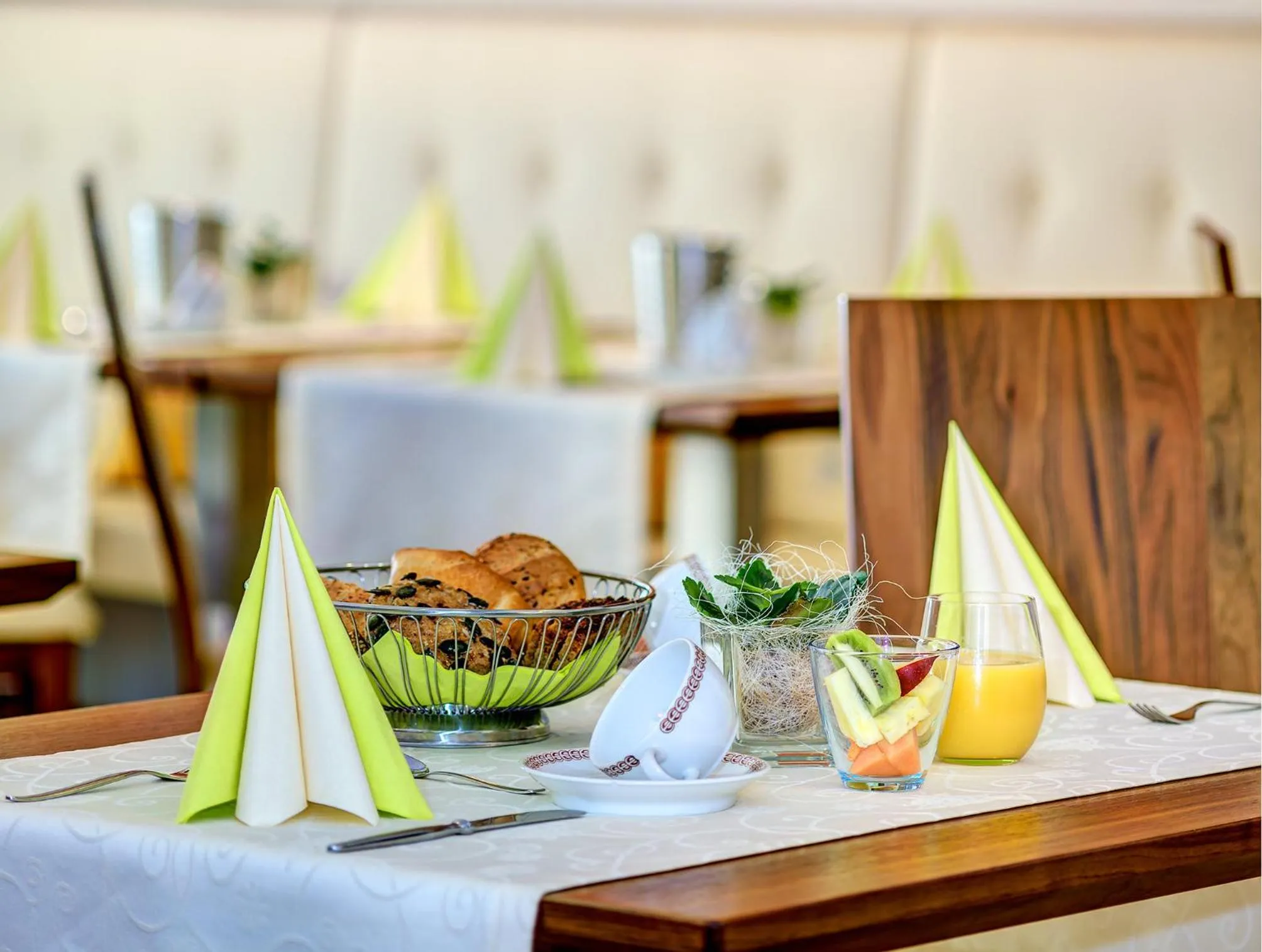 Breakfast in Garni Apparthotel St Valentin