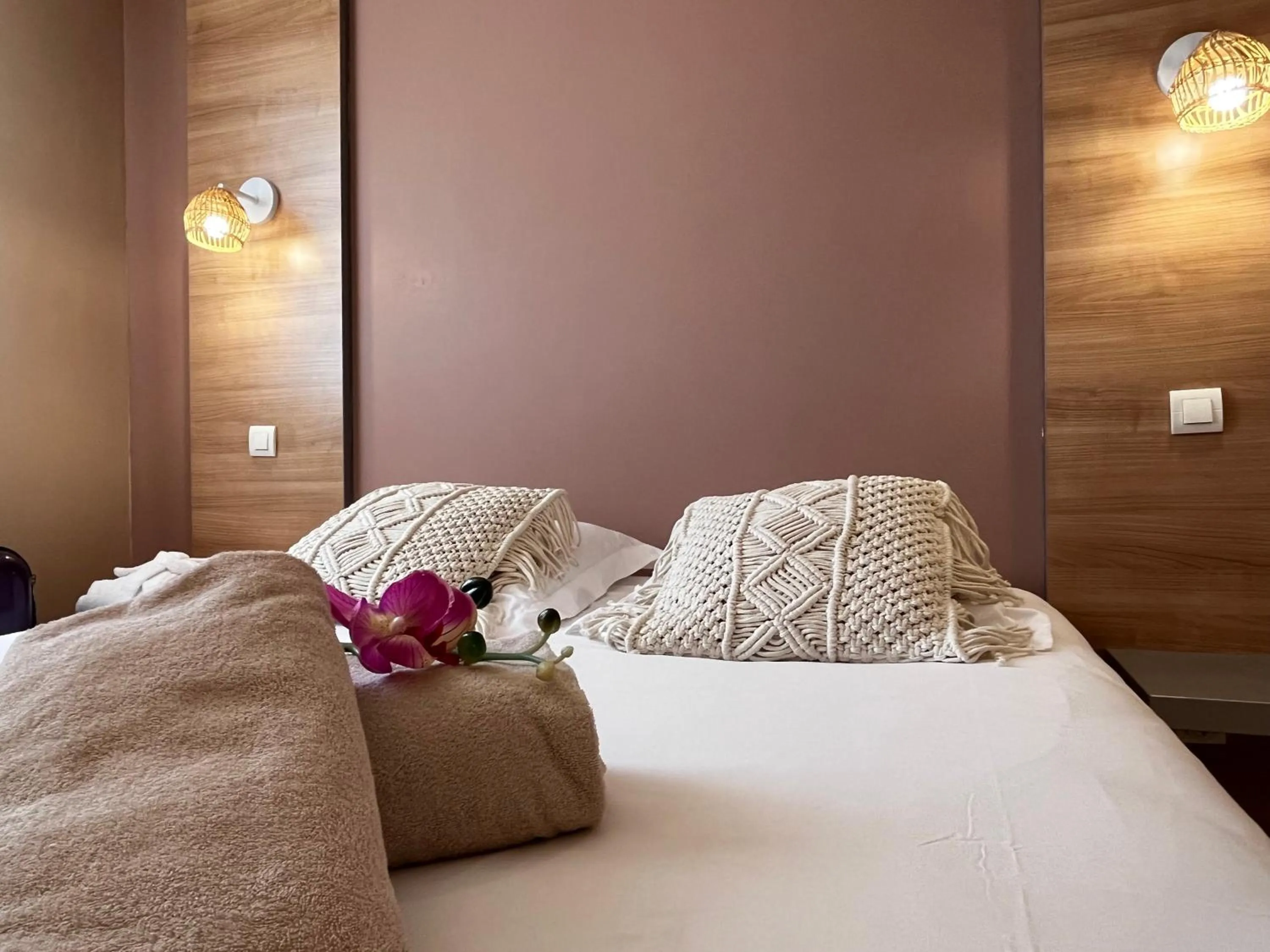 Bed in Résidence Hôtelière Natureva & Spa