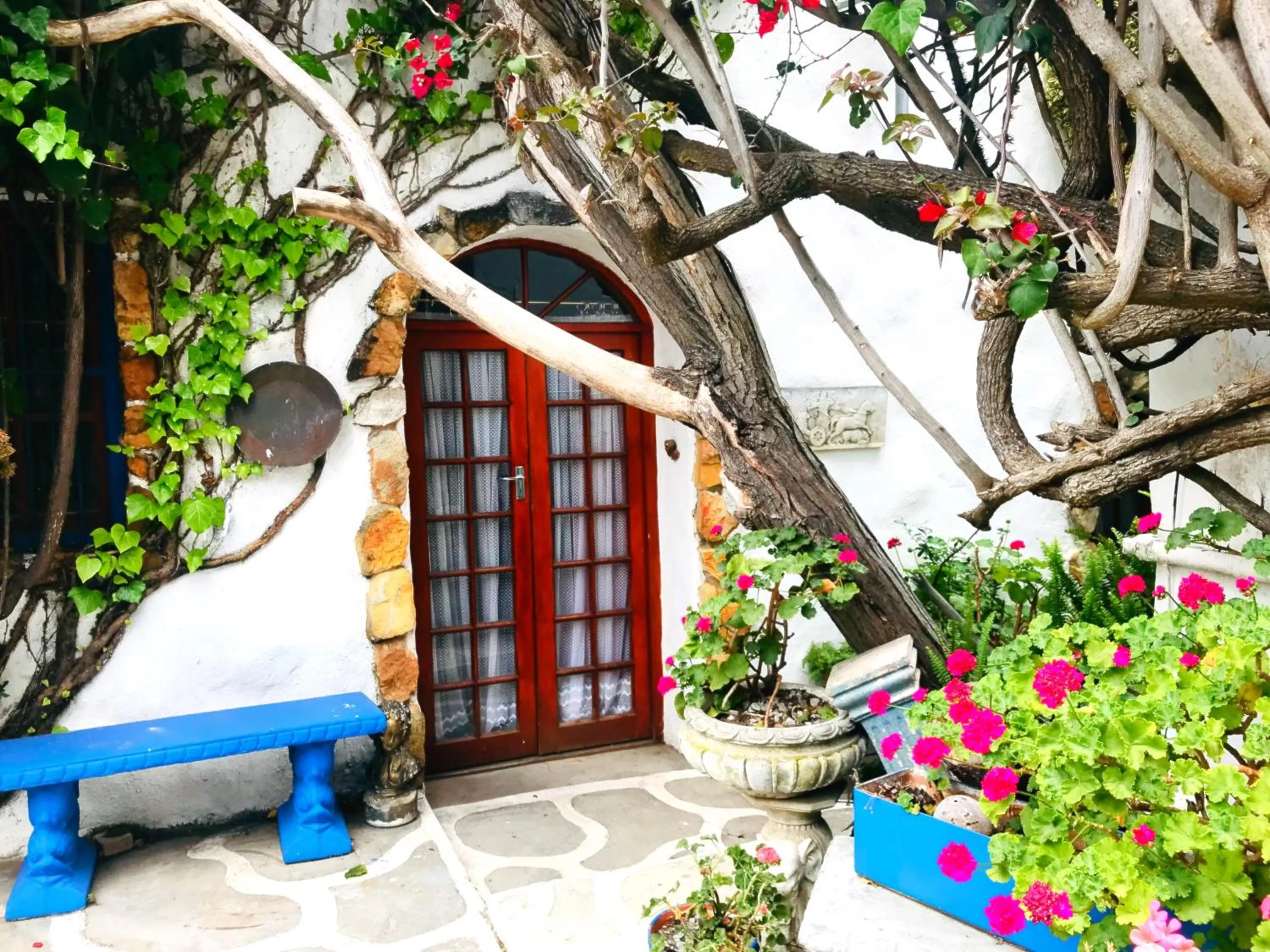 Property building in Athenian Villa