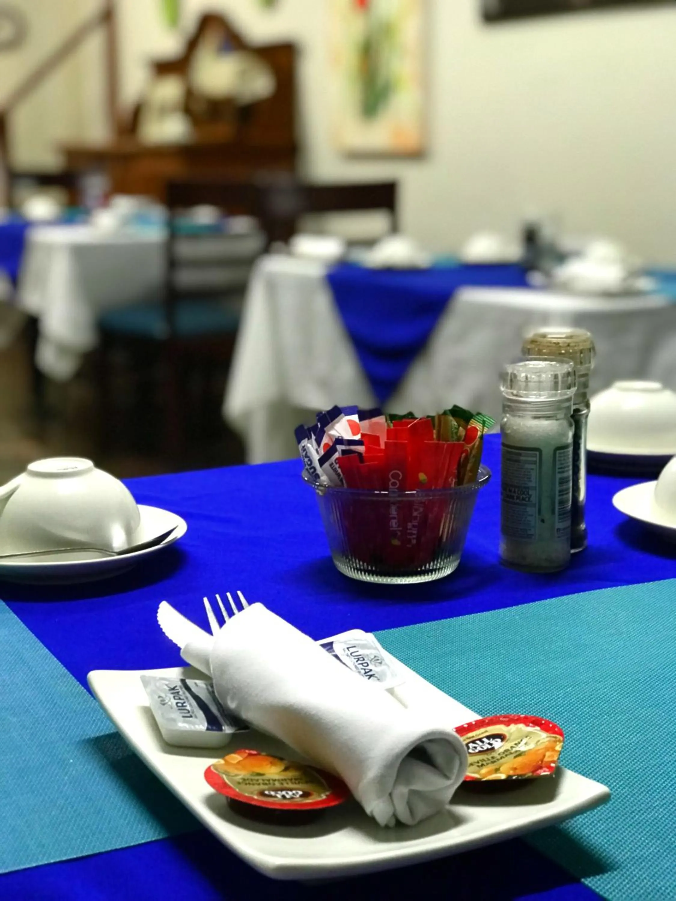 Restaurant/places to eat in Athenian Villa