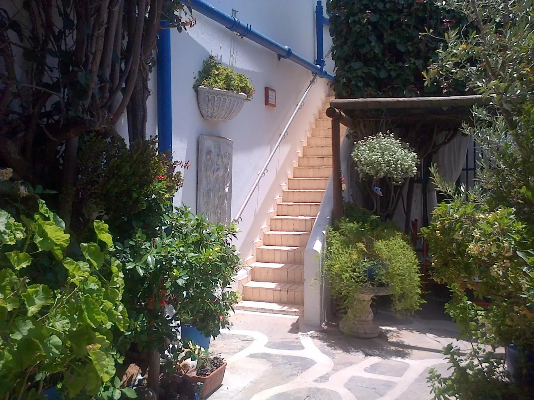 Property building in Athenian Villa Property building in Athenian Villa