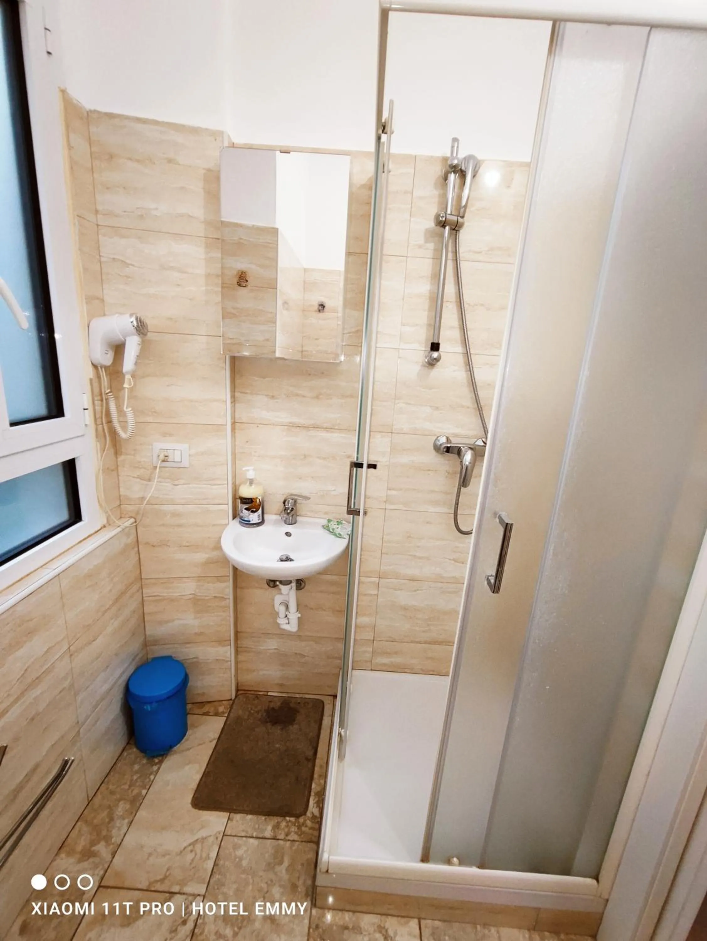 Bathroom in Hotel Emmy