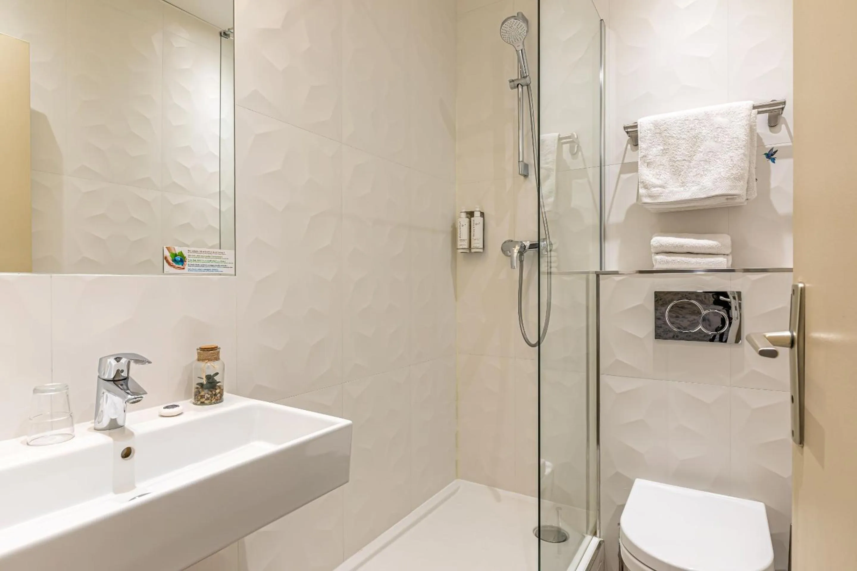 Shower in Hotel Romance Malesherbes by Patrick Hayat