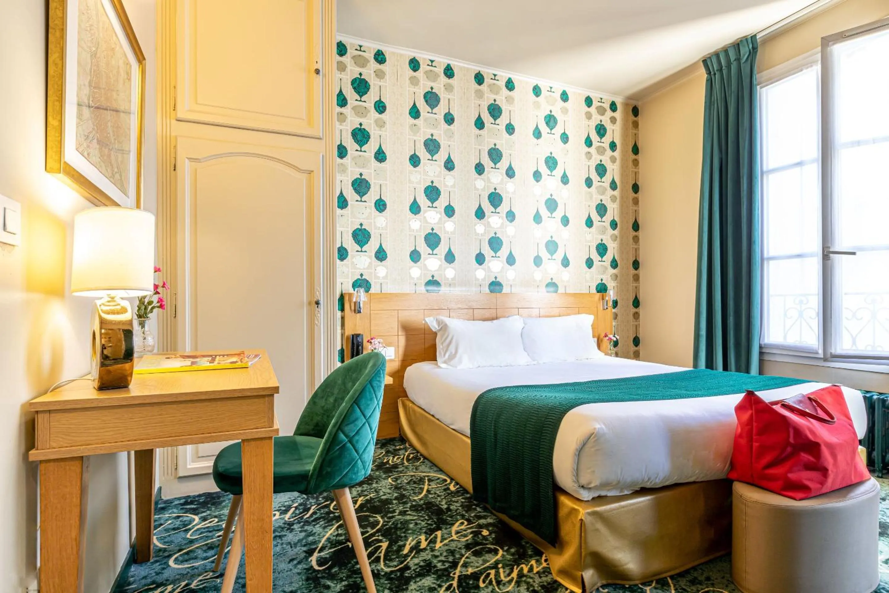 Bed in Hotel Romance Malesherbes by Patrick Hayat