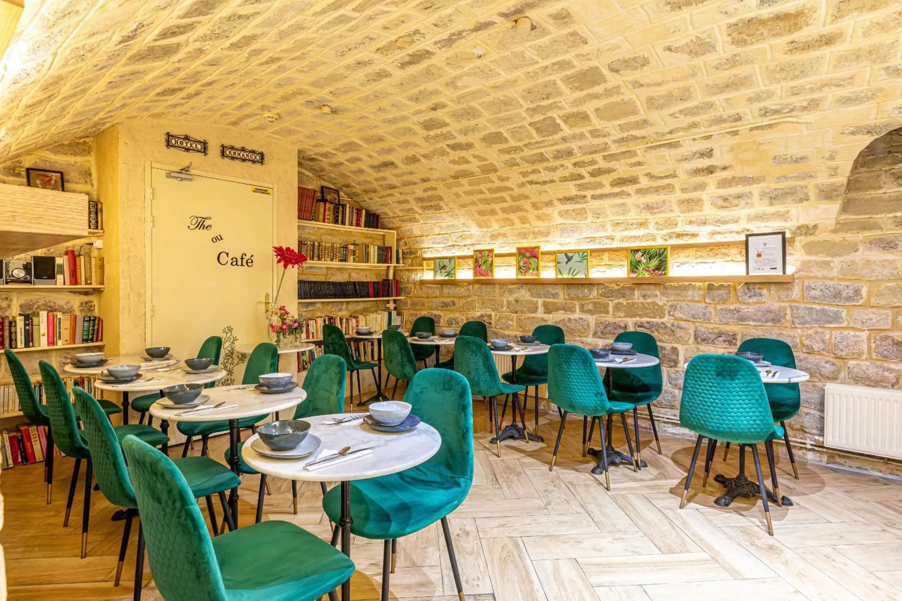 Breakfast in Hotel Romance Malesherbes by Patrick Hayat Breakfast in Hotel Romance Malesherbes by Patrick Hayat