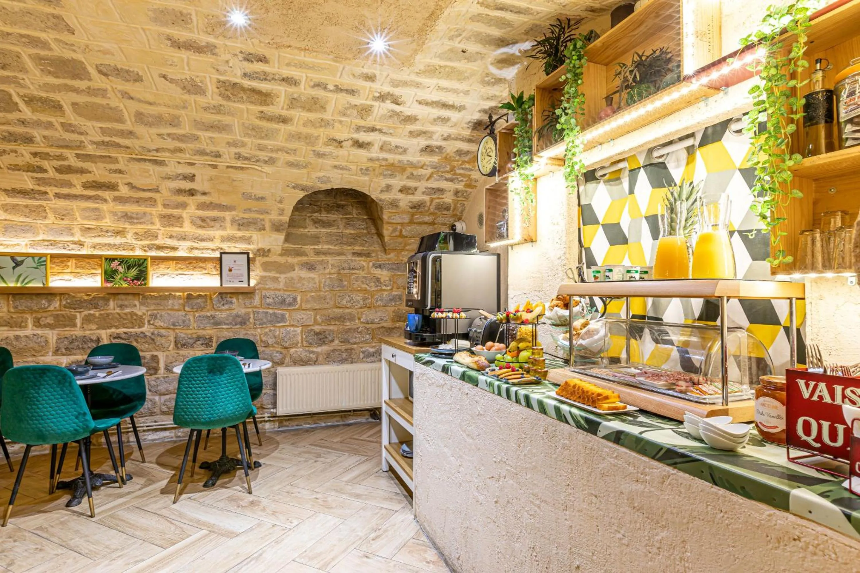 Buffet breakfast in Hotel Romance Malesherbes by Patrick Hayat