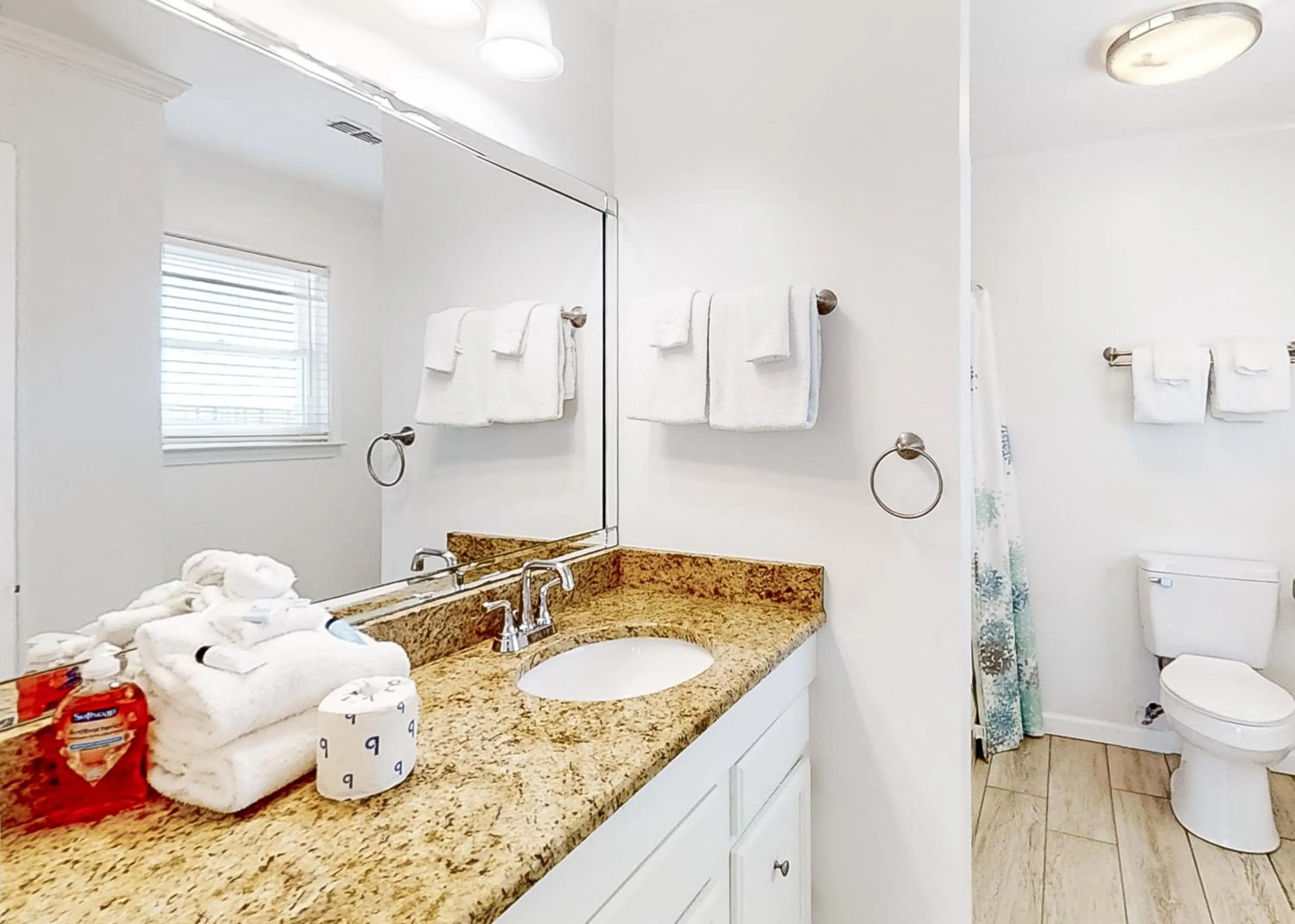 Ala. White Sands by Meyer Vacation Rentals