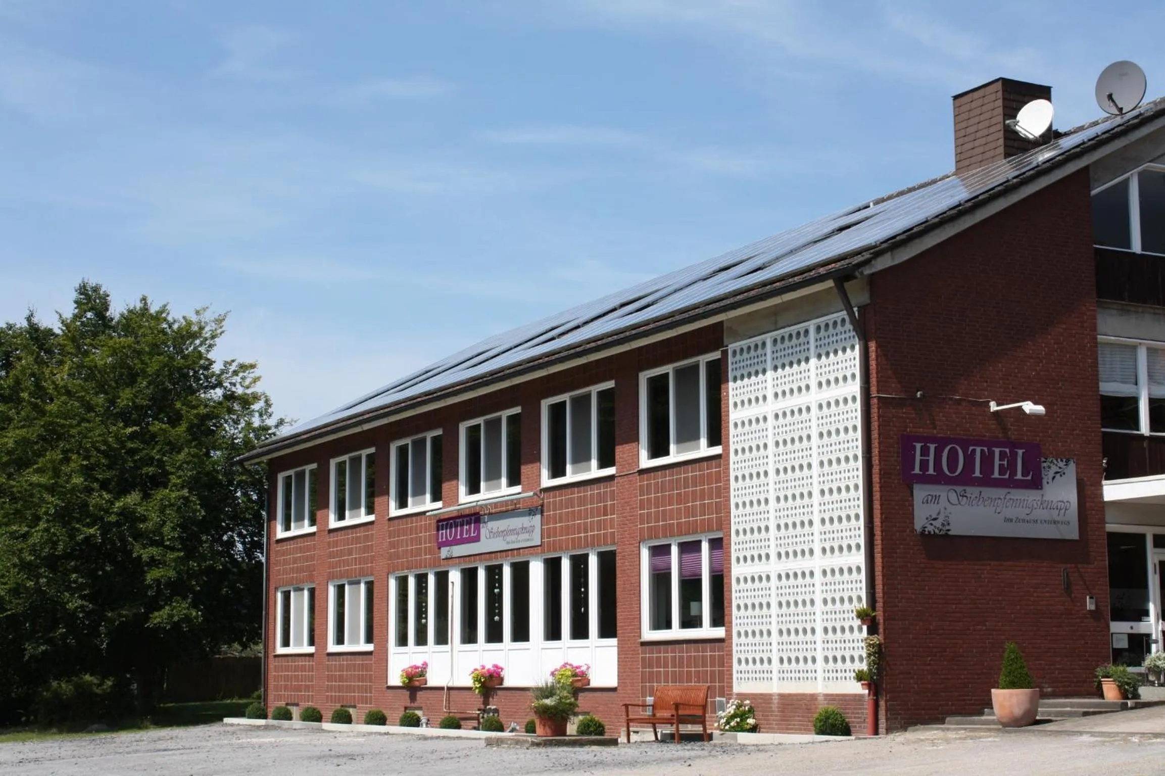 Facade/entrance in Hotel am Siebenpfennigsknapp