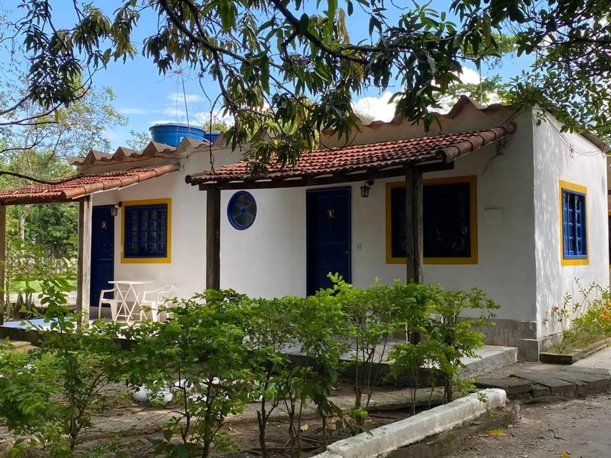 Property building in Pousada Ypê Amarelo