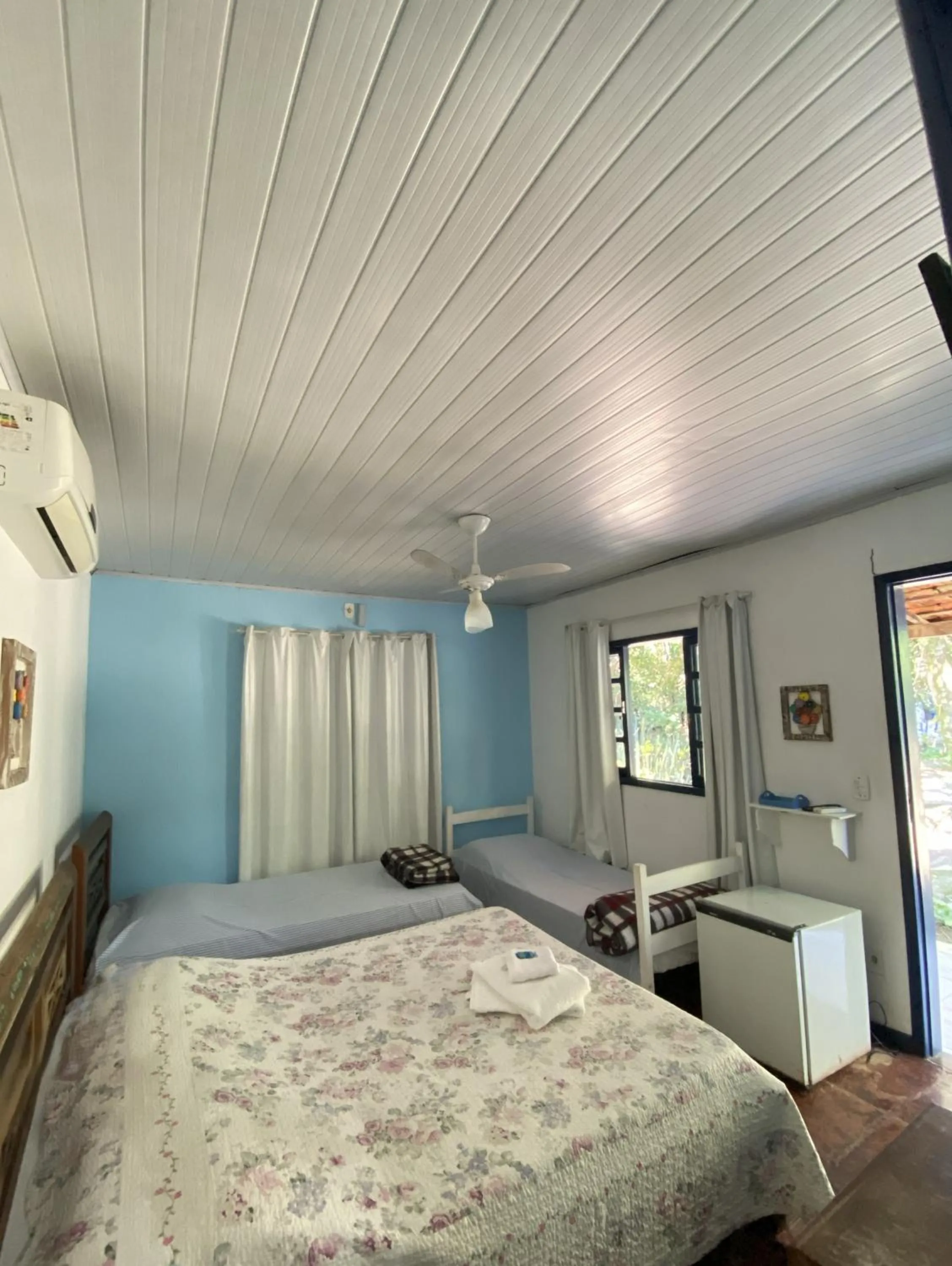 Bedroom, Bed in Pousada Ypê Amarelo