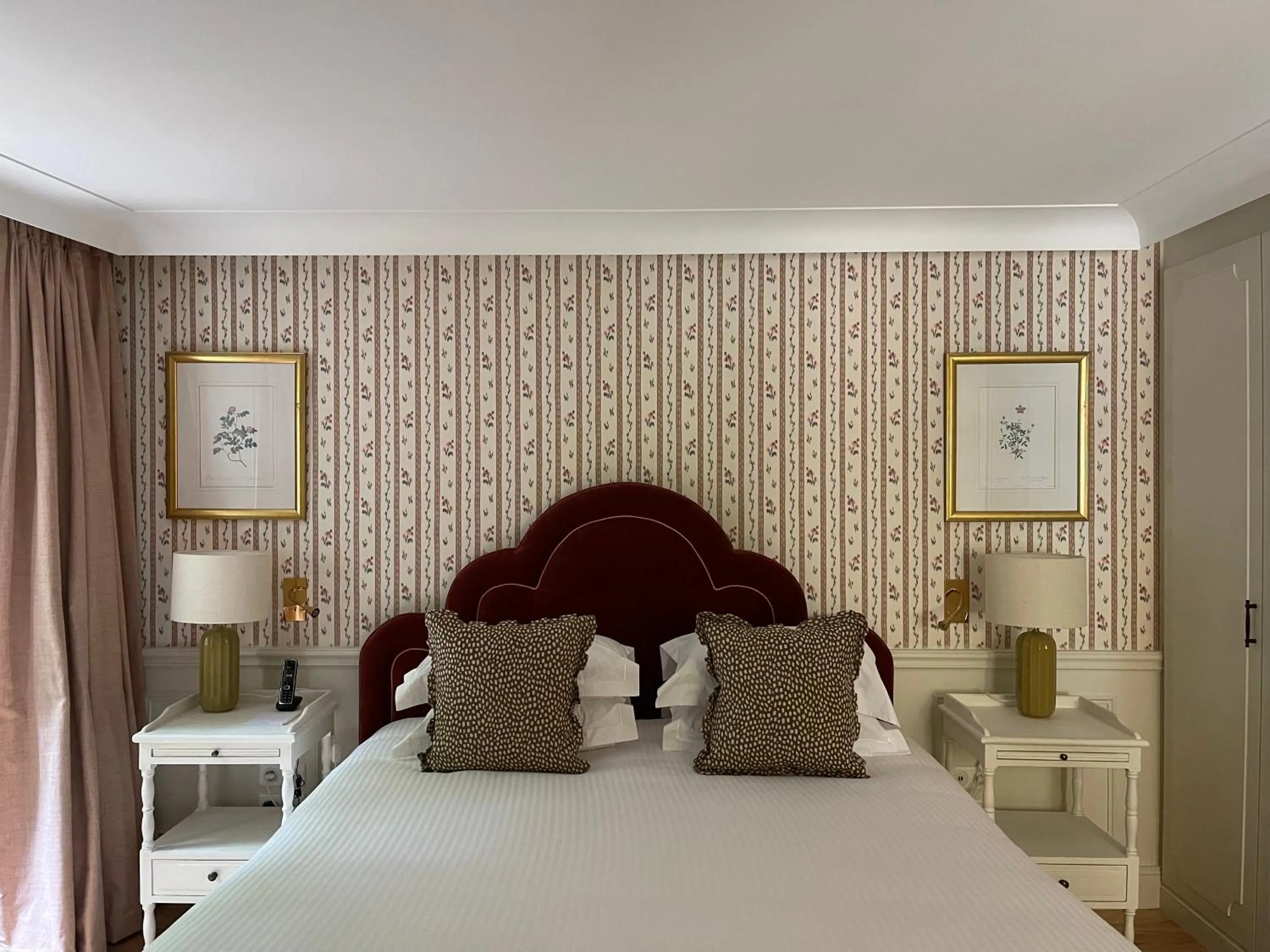 Bed in Chateau La Cheneviere