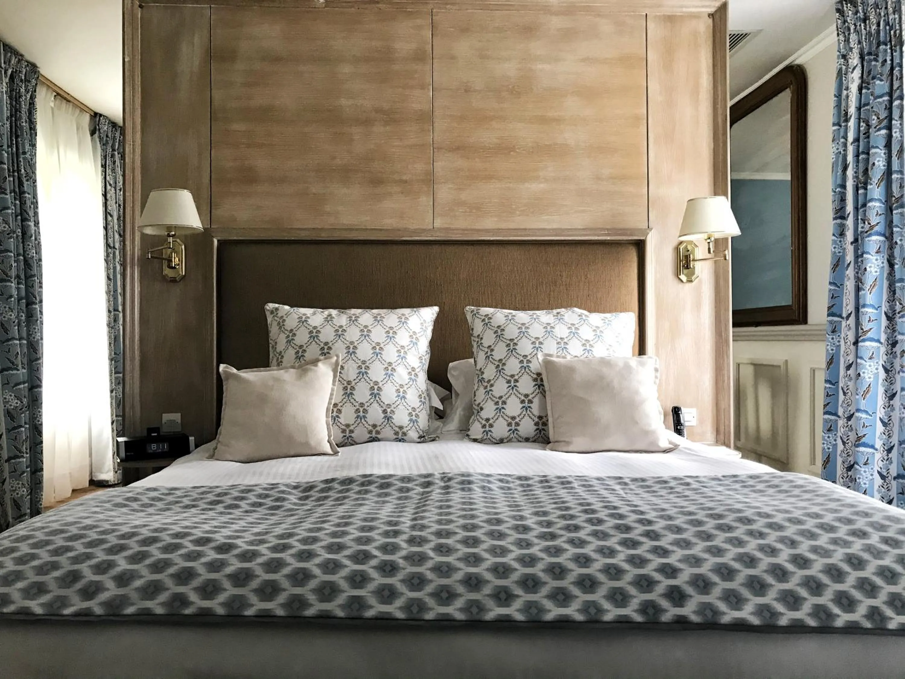 Bed in Chateau La Cheneviere