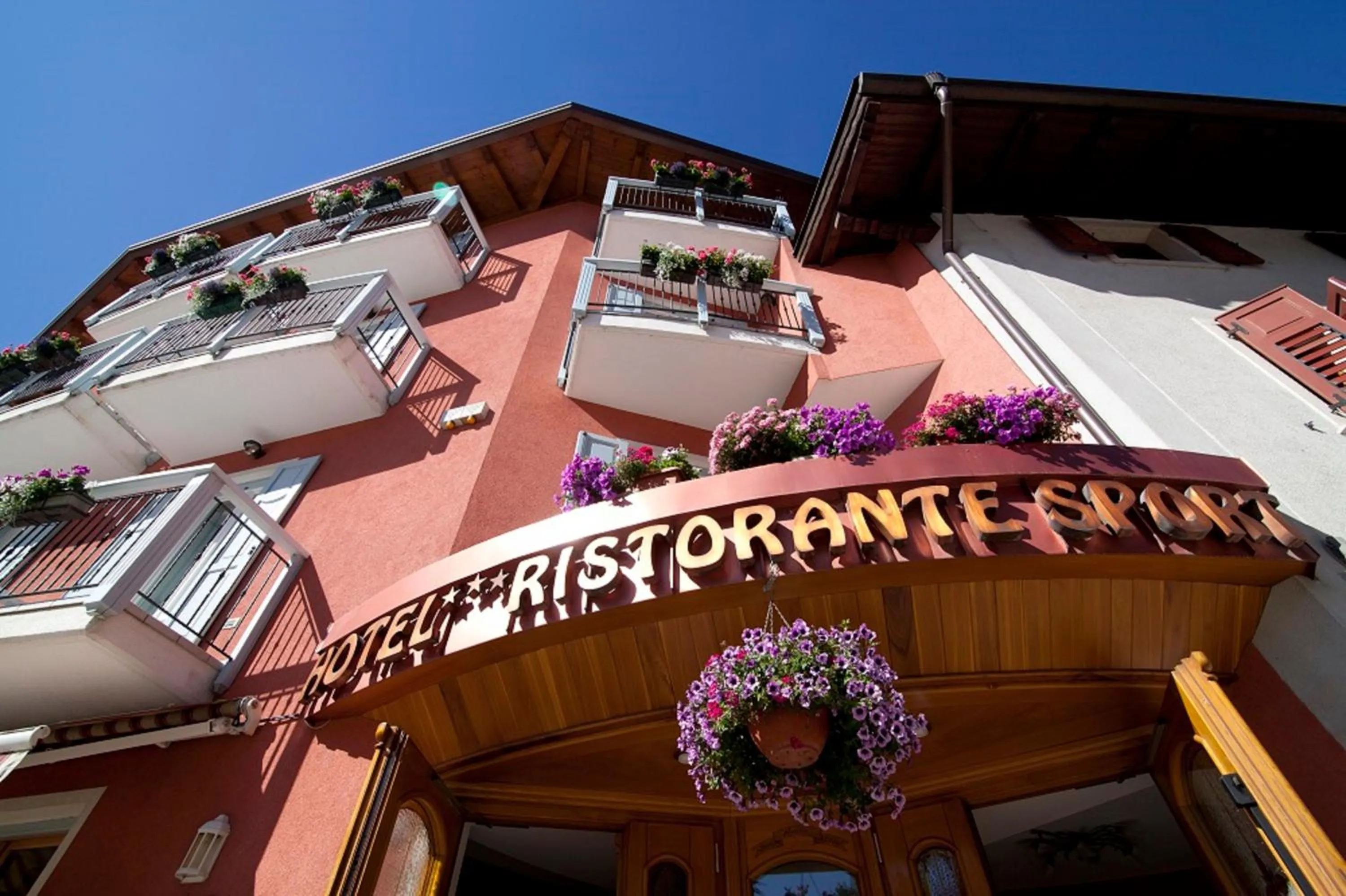 Facade/entrance in Hotel Sport