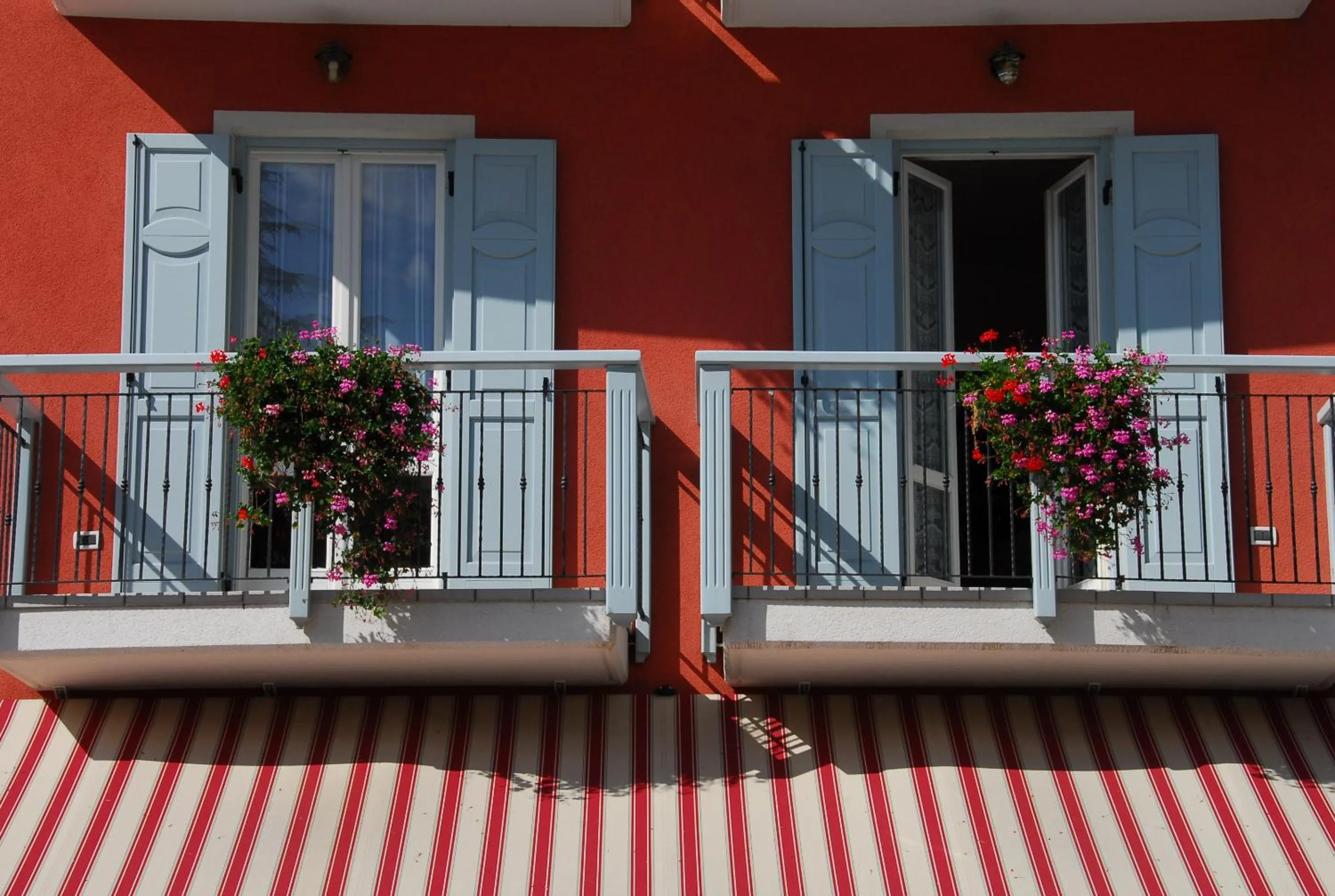 Restaurant/places to eat in Hotel Sport