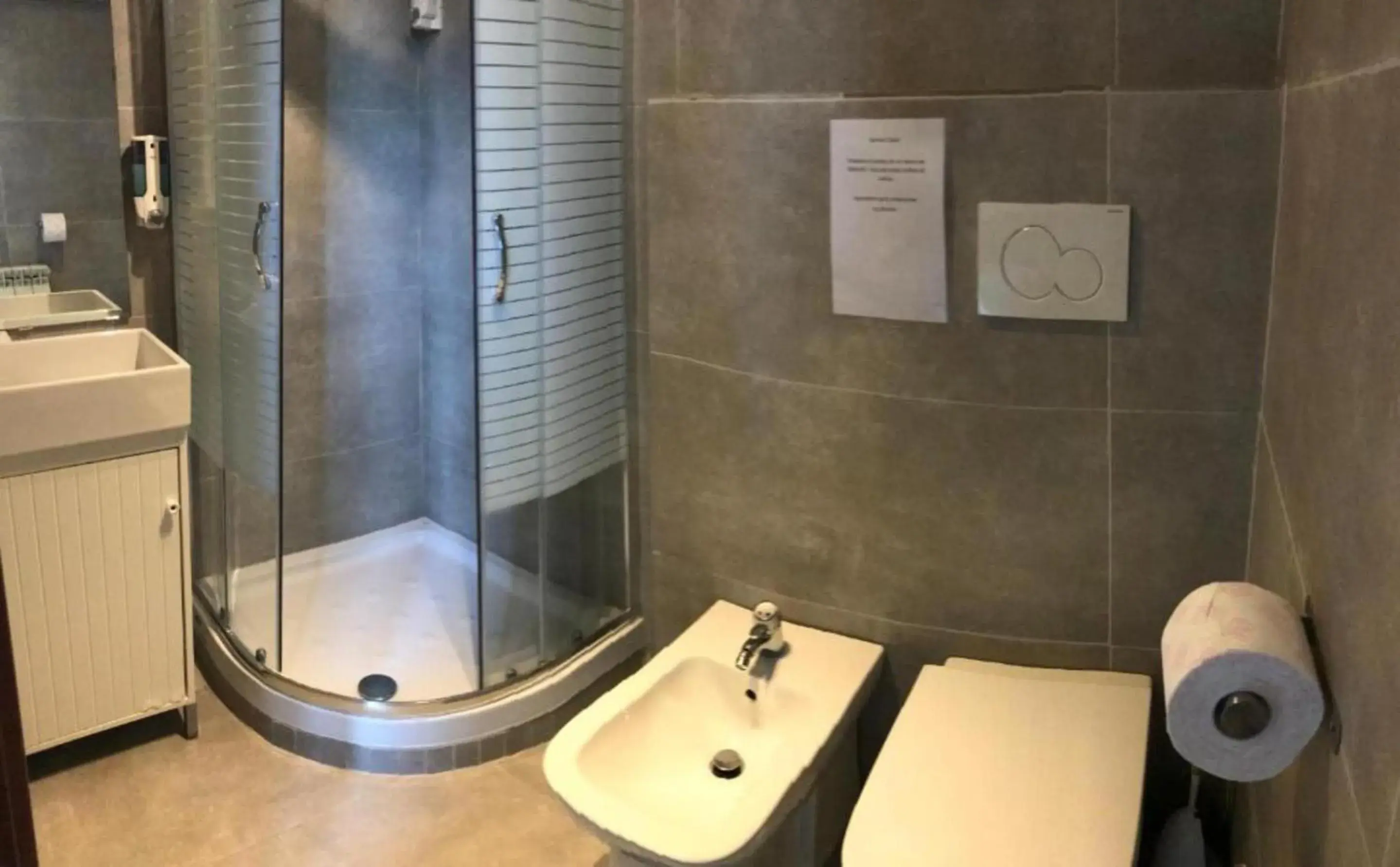 Bathroom in Hotel Convertini