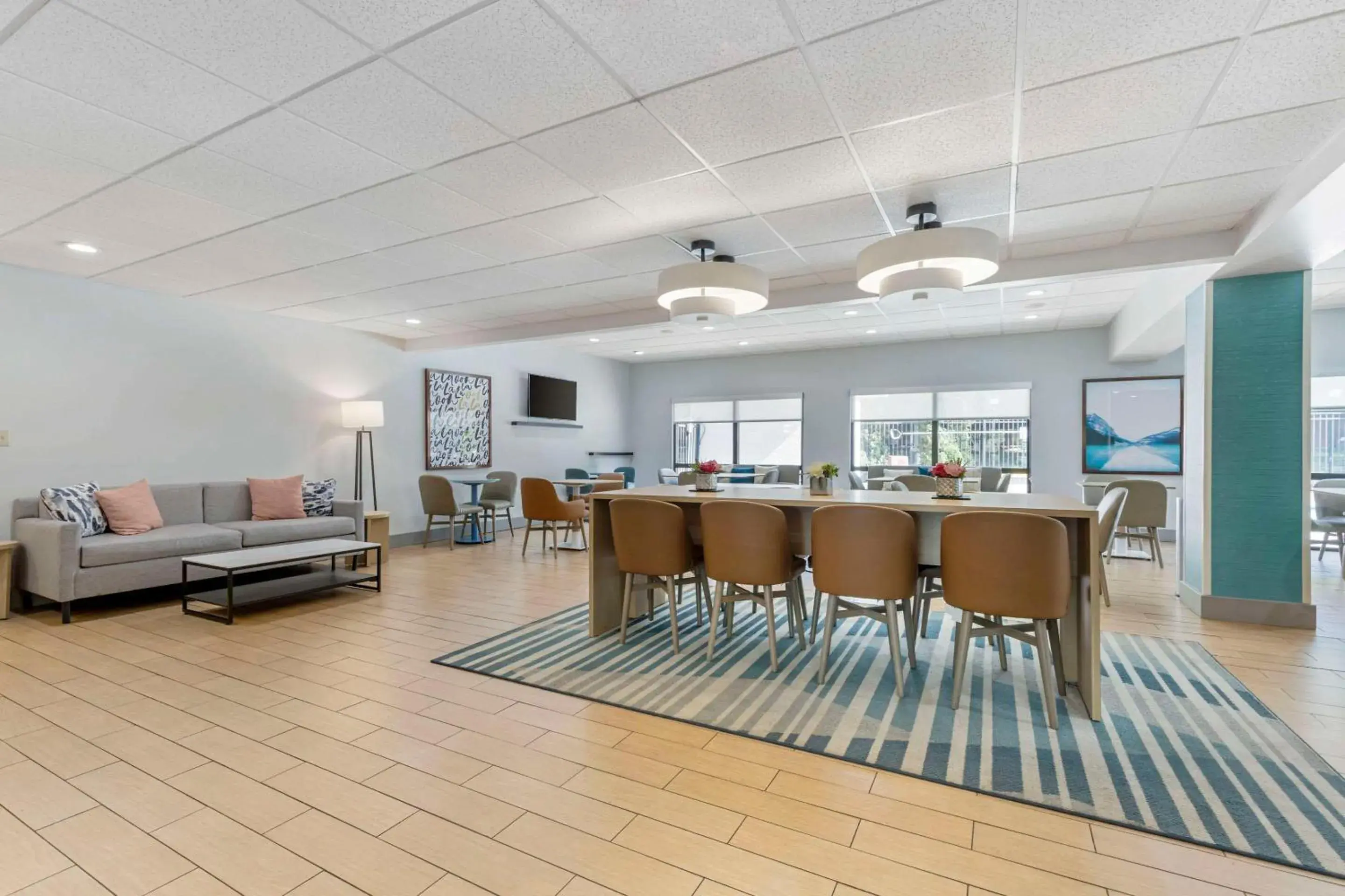 Breakfast in Comfort Inn Laurel - Fort Meade Breakfast in Comfort Inn Laurel - Fort Meade