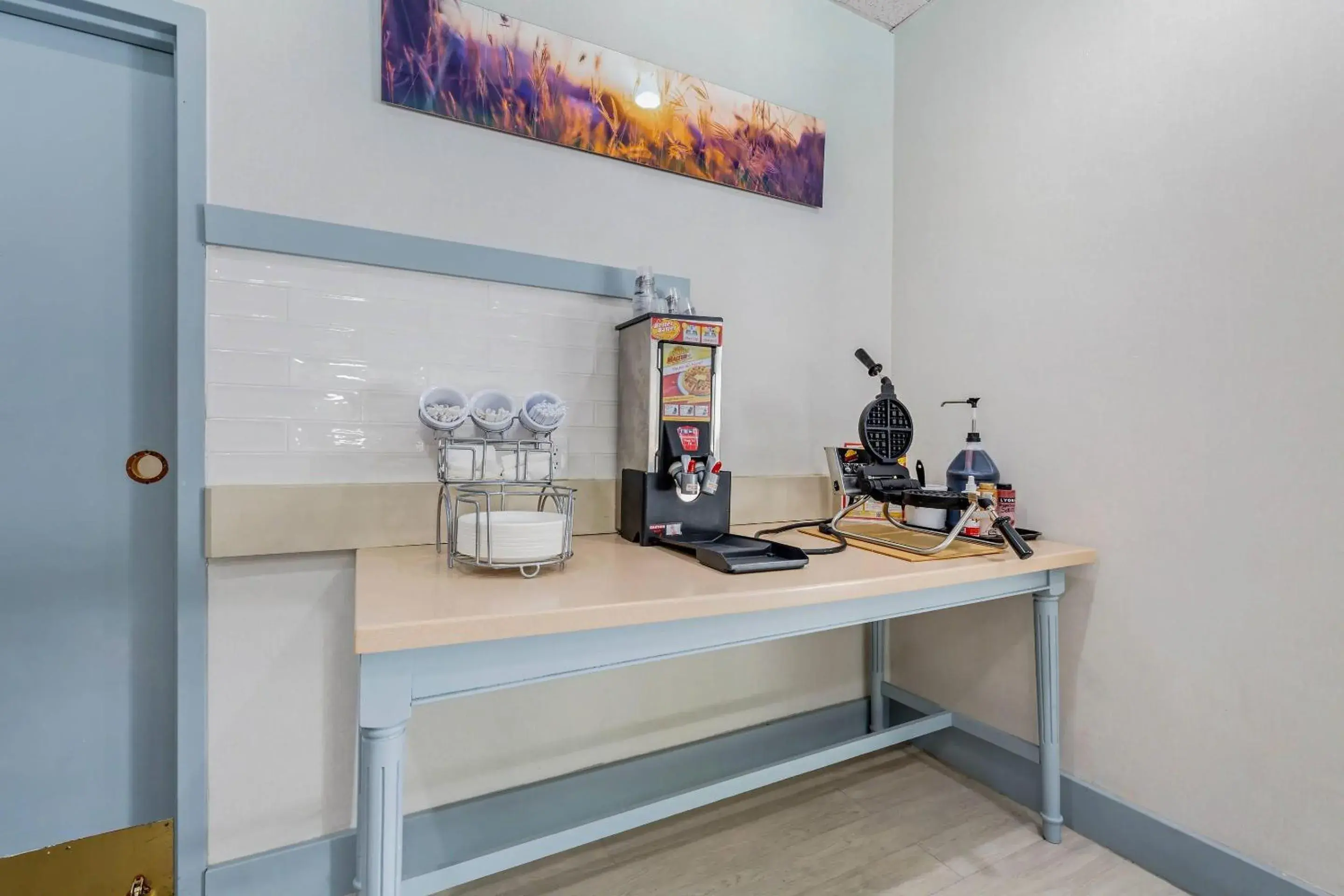 Breakfast in Comfort Inn Laurel - Fort Meade Breakfast in Comfort Inn Laurel - Fort Meade