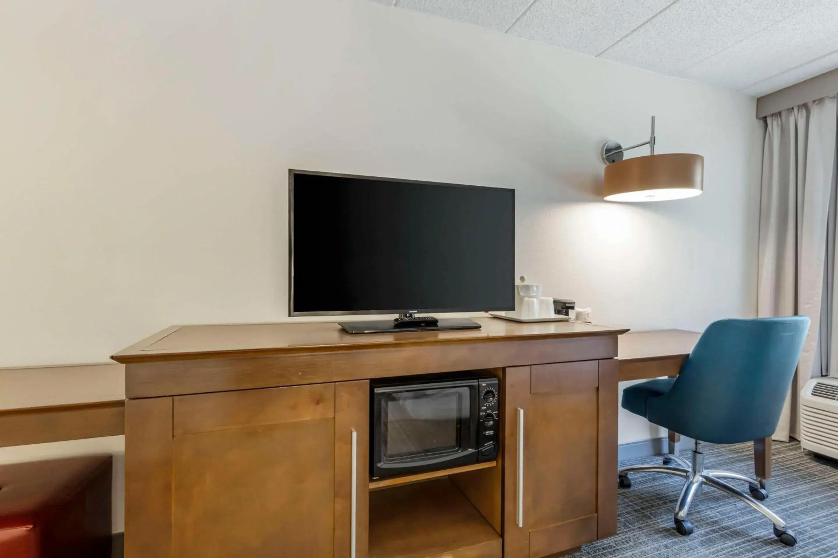 Bedroom in Comfort Inn Laurel - Fort Meade Bedroom in Comfort Inn Laurel - Fort Meade