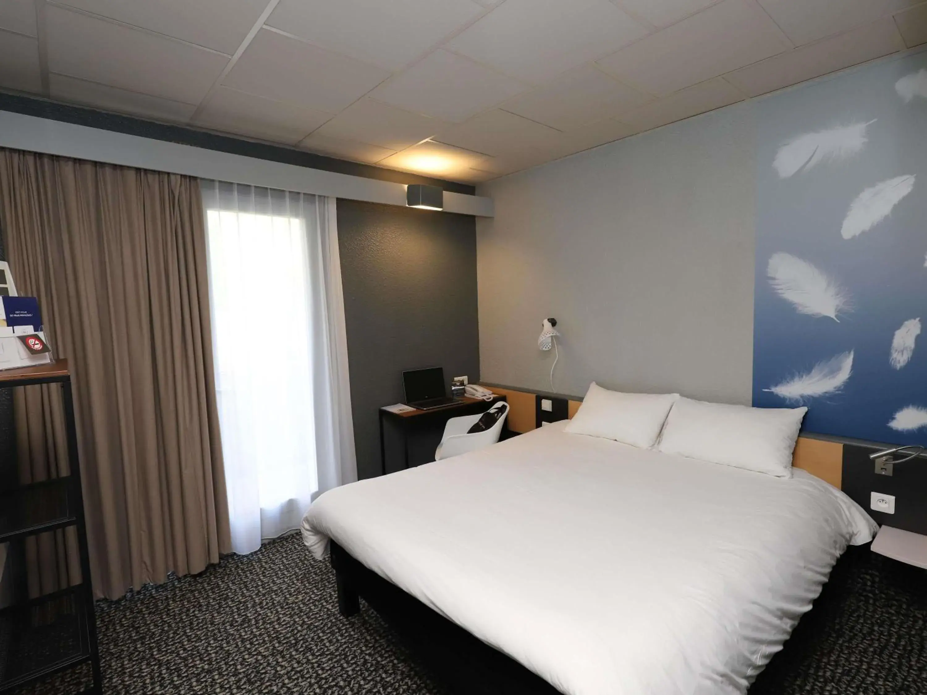 Bedroom, Bed in ibis Egletons Bedroom, Bed in ibis Egletons