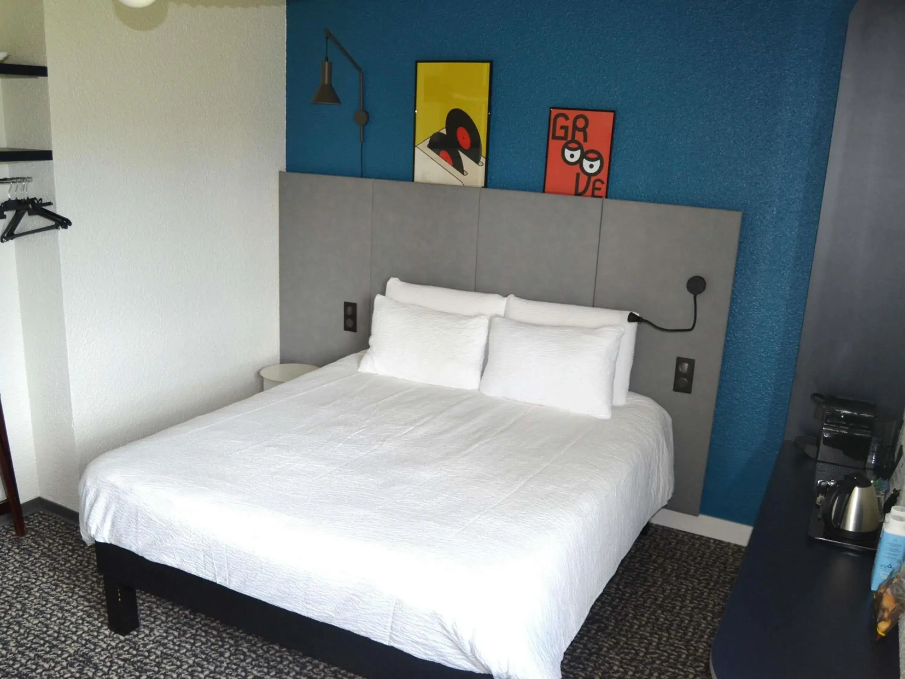 Bedroom, Bed in ibis Egletons Bedroom, Bed in ibis Egletons