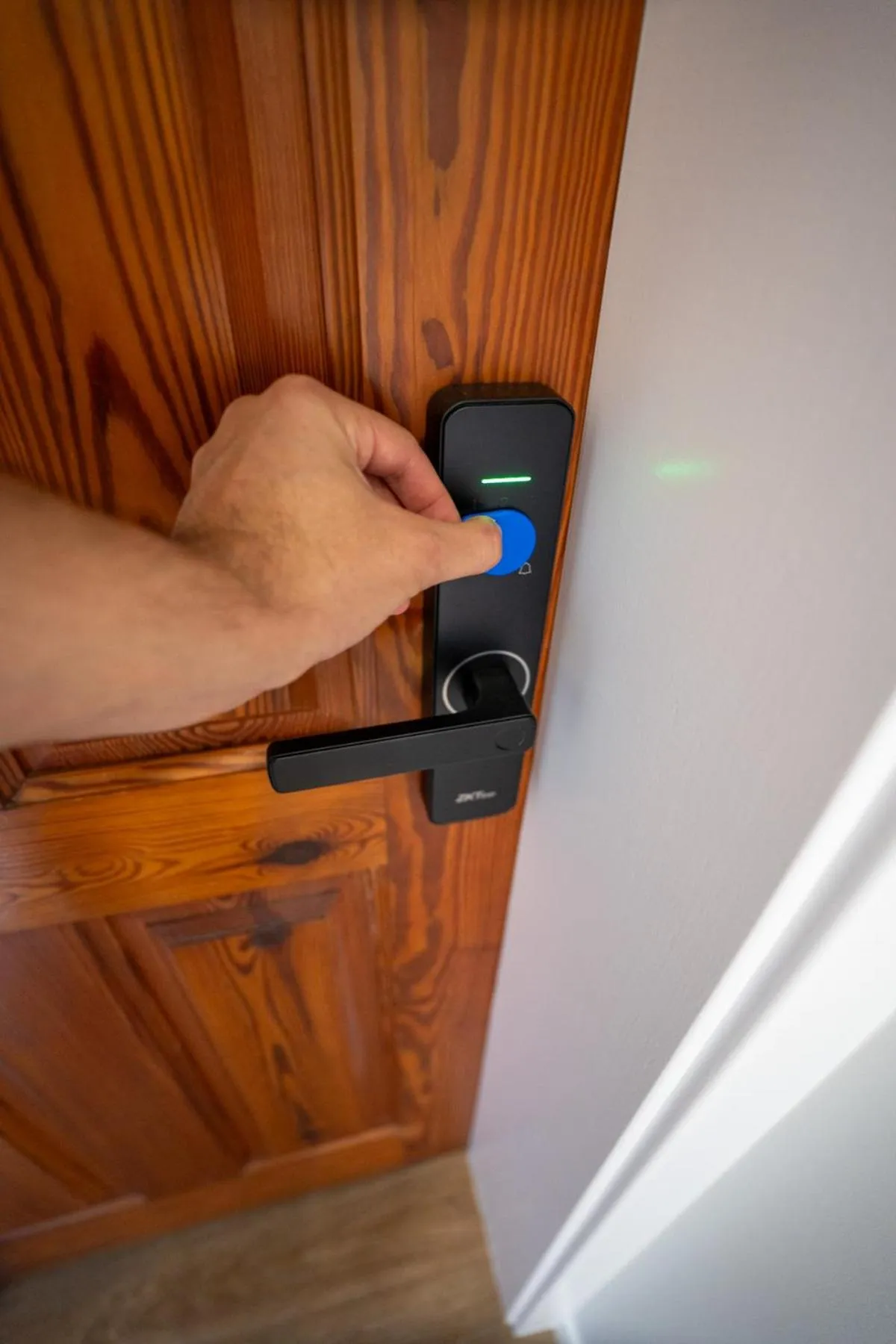 Bedroom in Madeira Surf Lodge