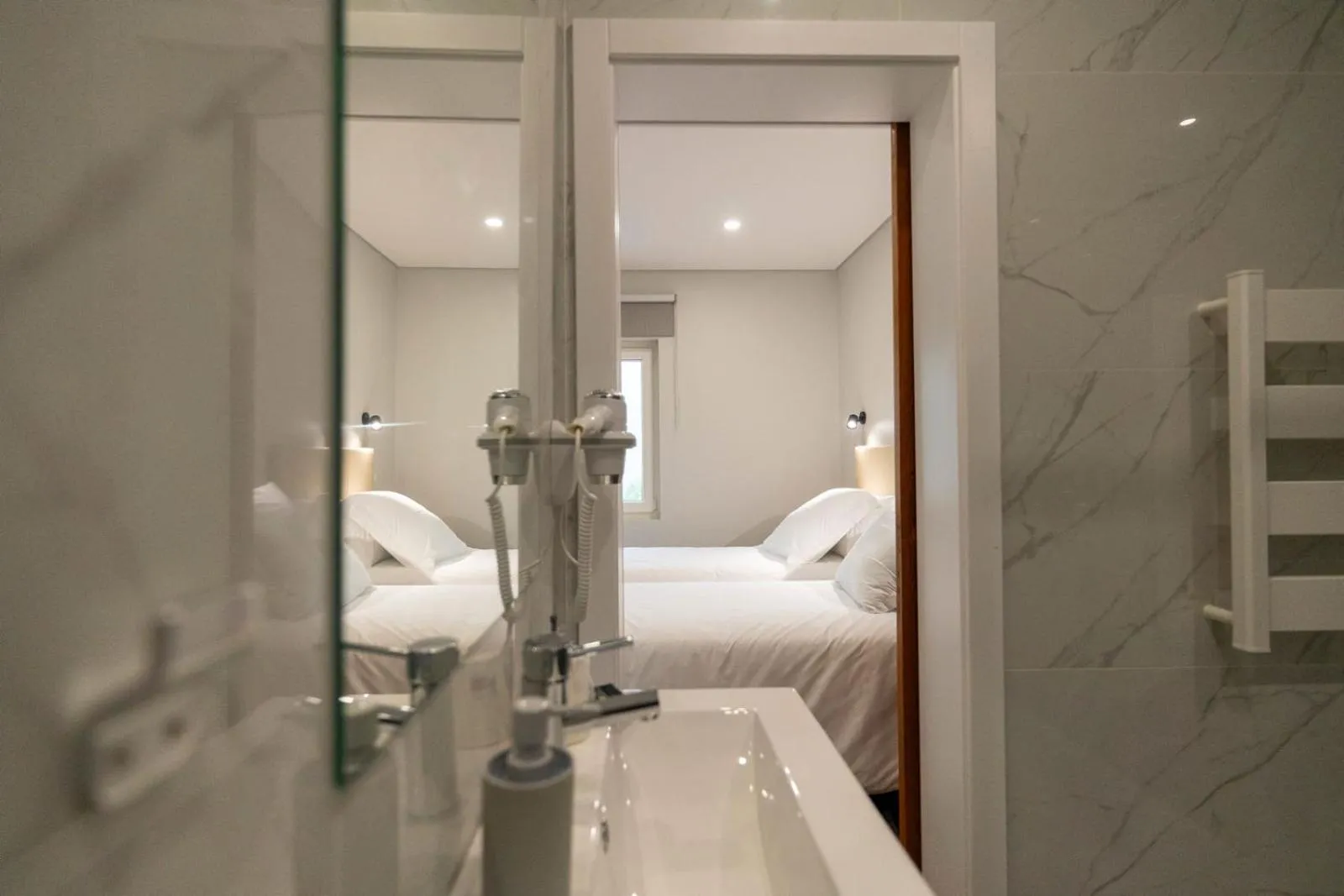 Bed in Madeira Surf Lodge