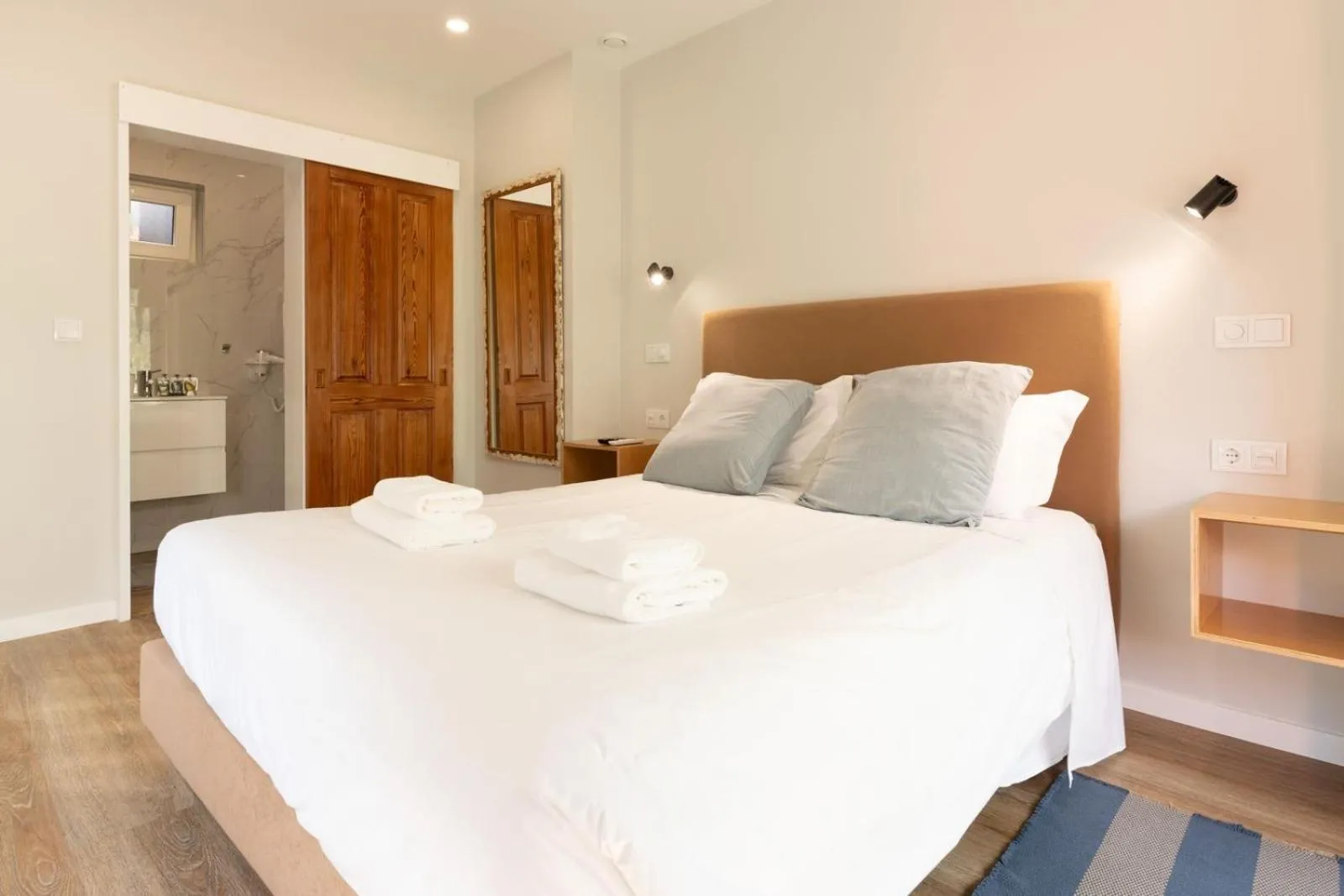 Bed in Madeira Surf Lodge