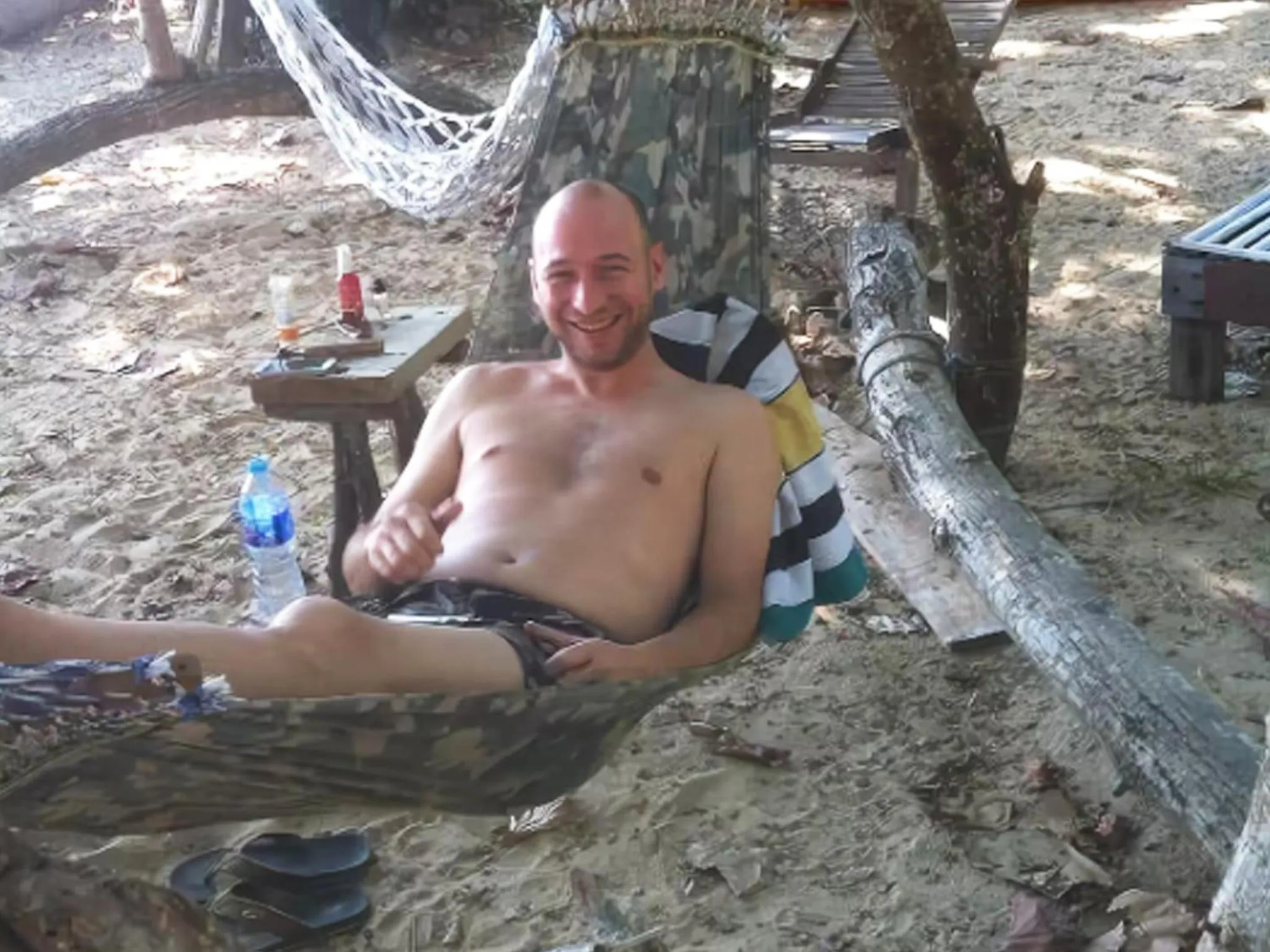 People in Bonhomie Beach Cottage