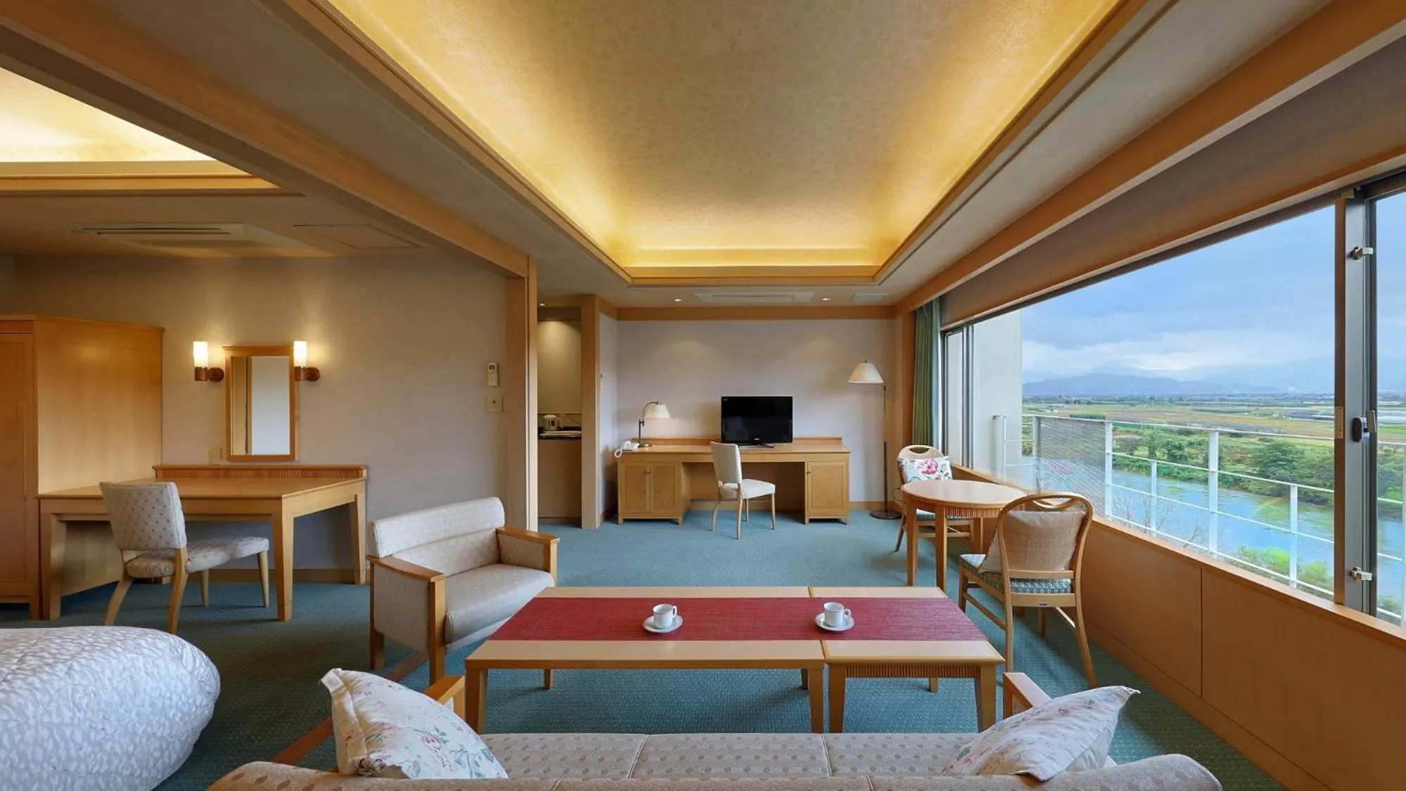 TV and multimedia in Hotel Symphony Annex Sagae Onsen
