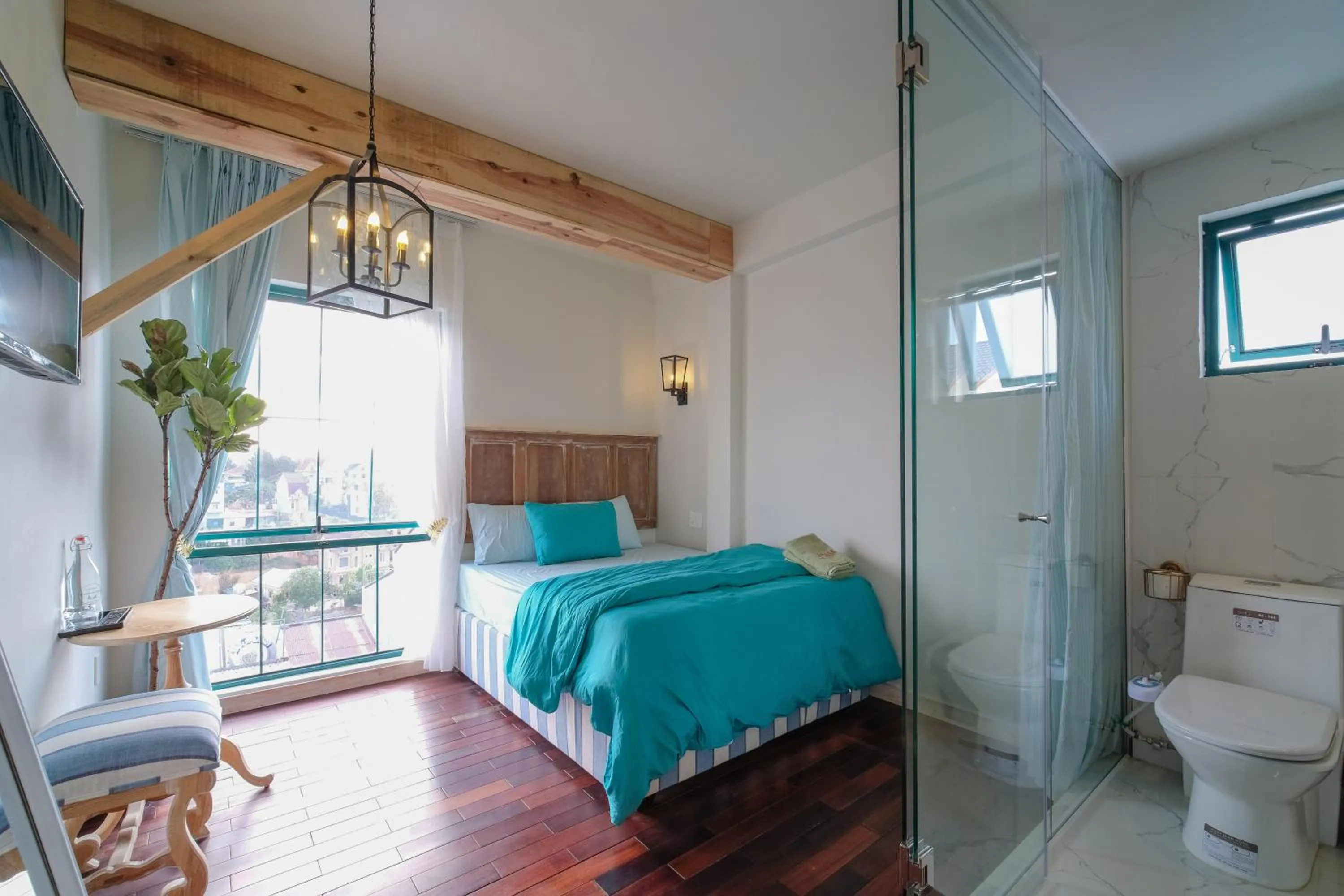 Photo of the whole room, Bed in Lacasa May