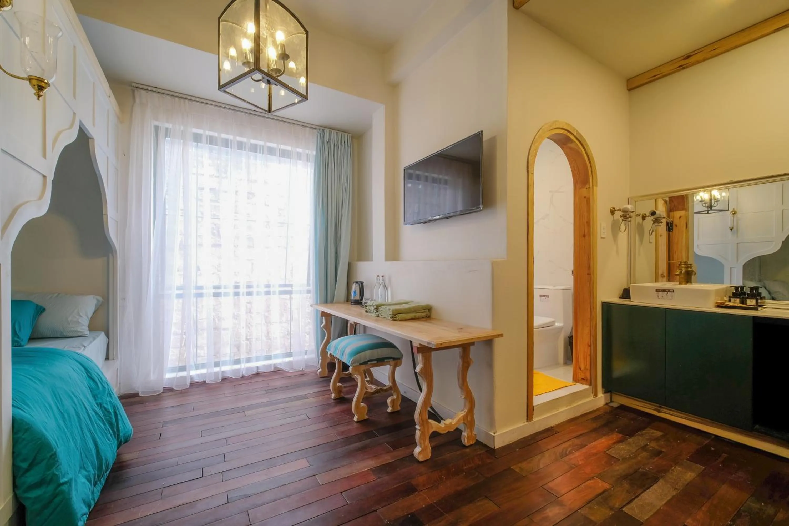 Communal lounge/ TV room in Lacasa May