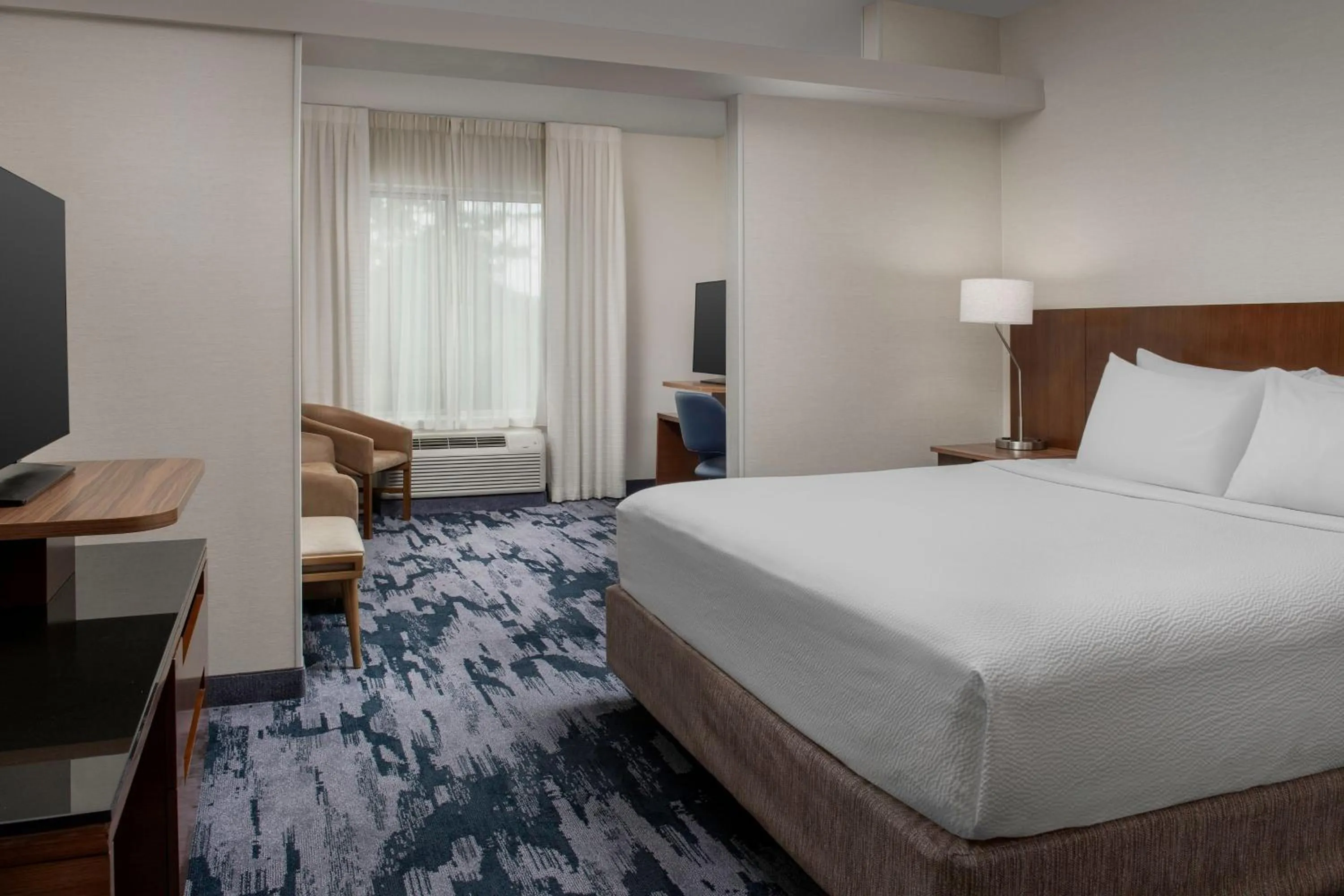 Photo of the whole room, Bed in Fairfield Inn & Suites by Marriott Ithaca