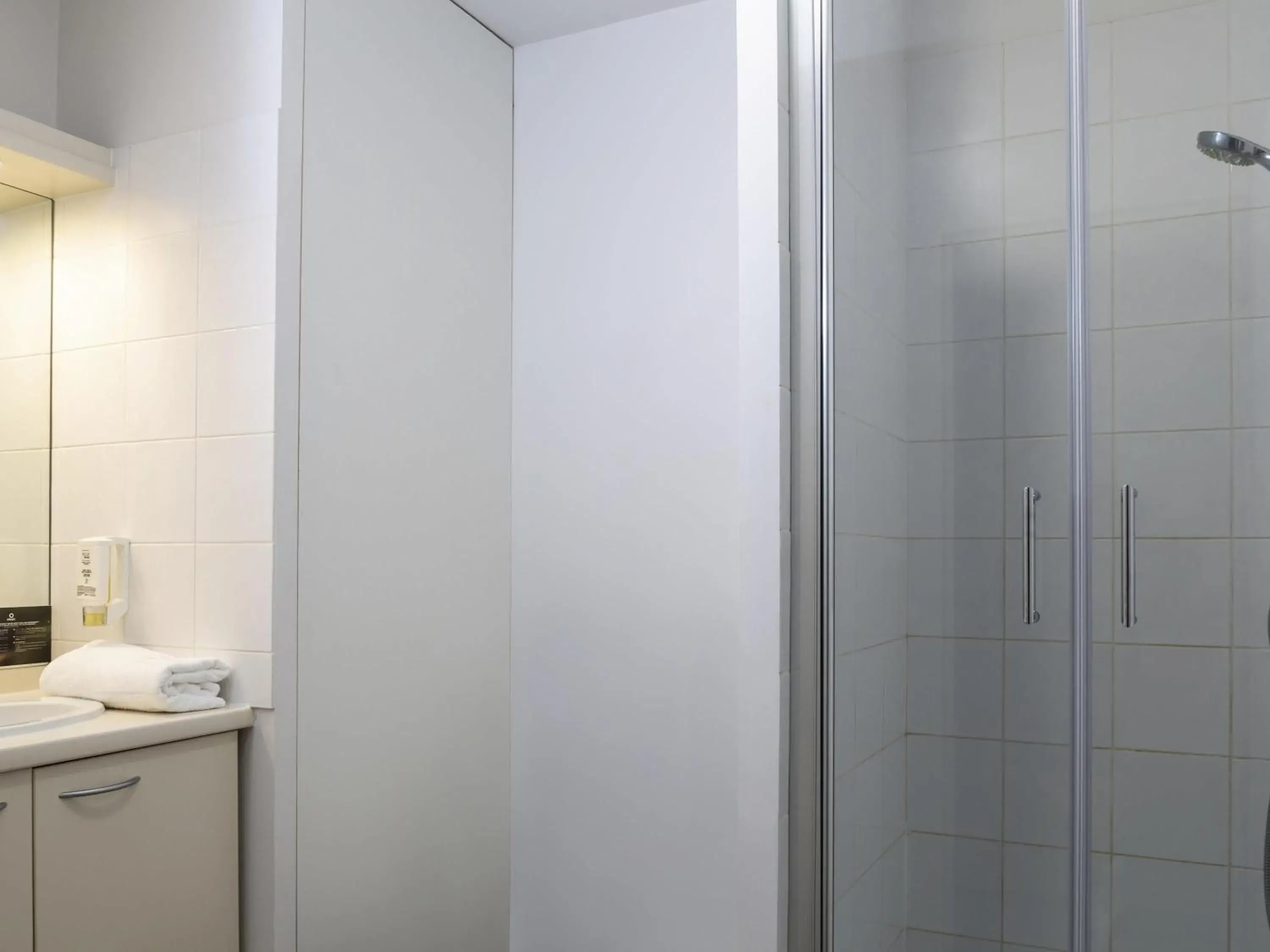 Bedroom in Aparthotel Adagio Access Avignon Bedroom in Aparthotel Adagio Access Avignon